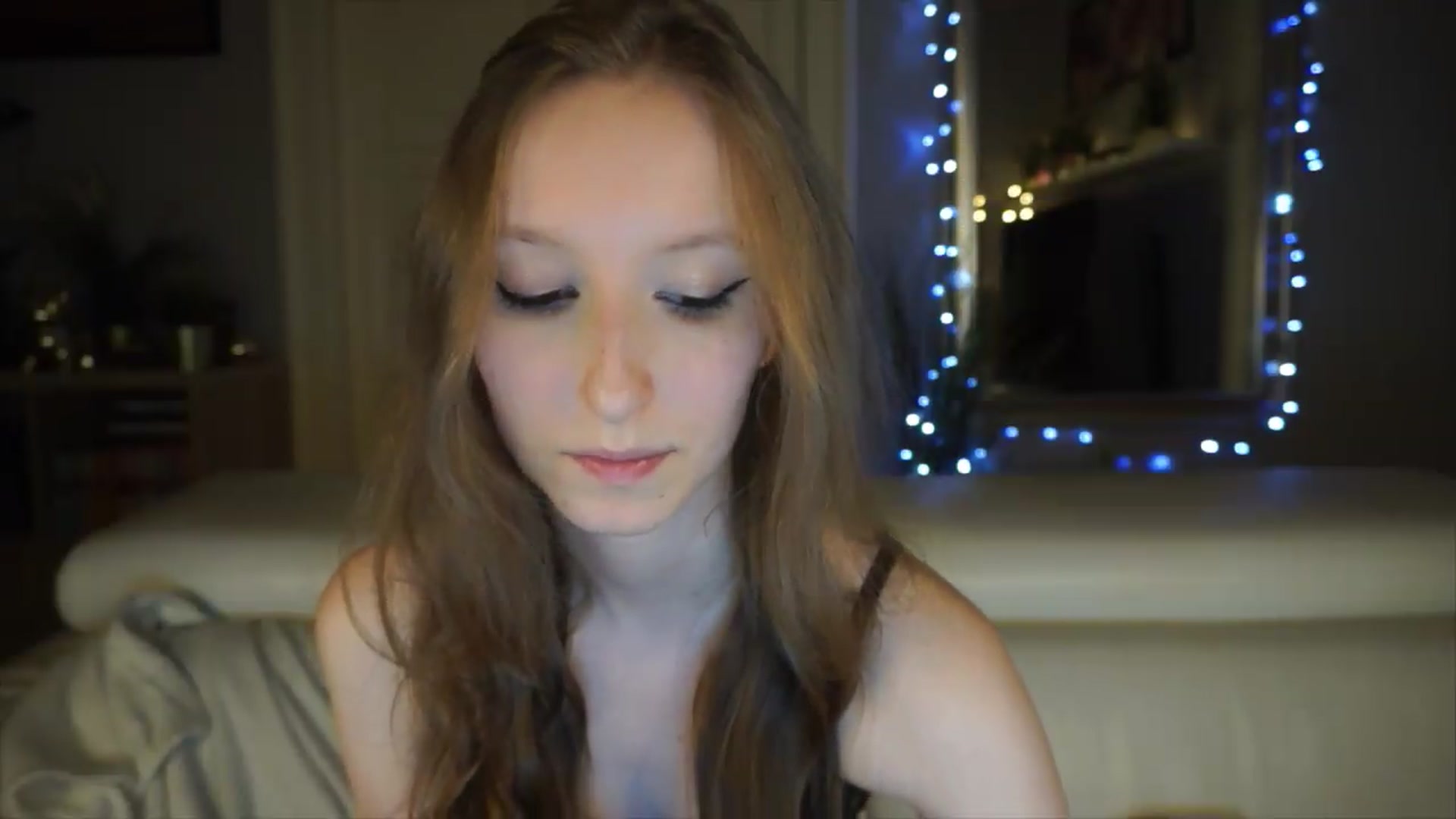 Gallery image thumbnail from Sw33t_g1rl's myfreecams stream on, 05/10/2026, 18:21 image 9 of 20