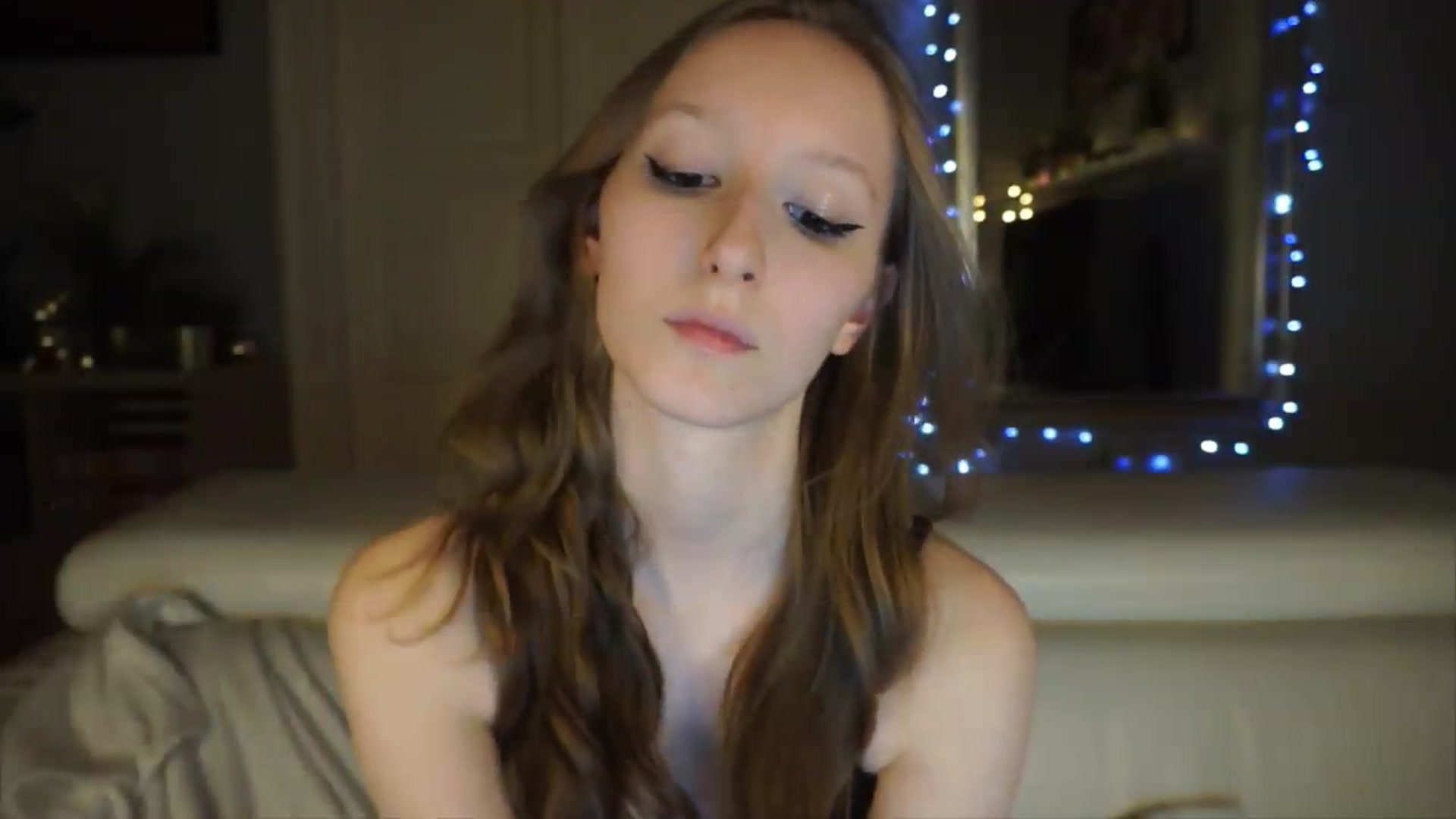 Gallery image thumbnail from Sw33t_g1rl's myfreecams stream on, 05/10/2026, 18:21 image 7 of 20
