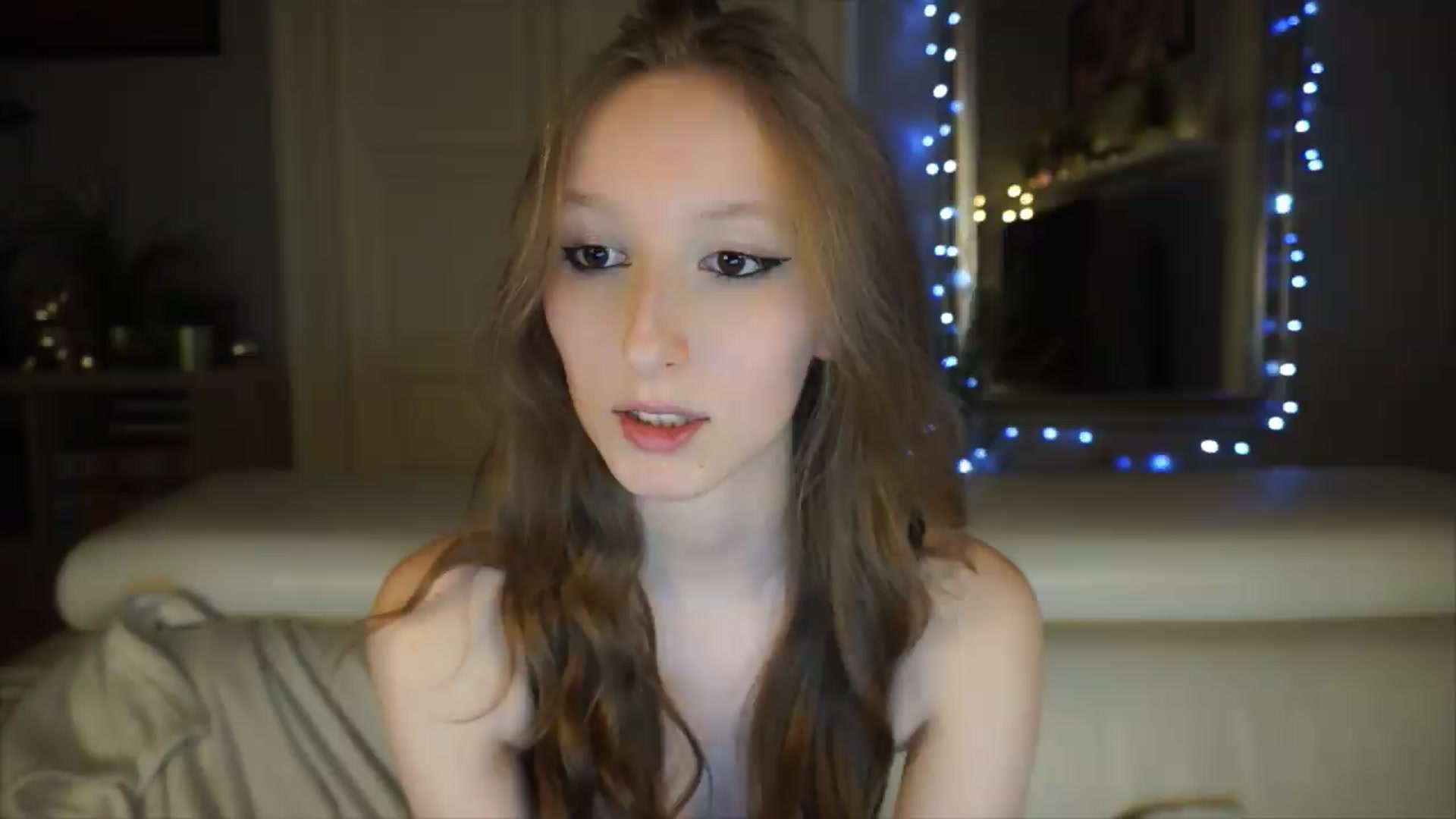 Gallery image thumbnail from Sw33t_g1rl's myfreecams stream on, 05/10/2026, 18:21 image 1 of 20