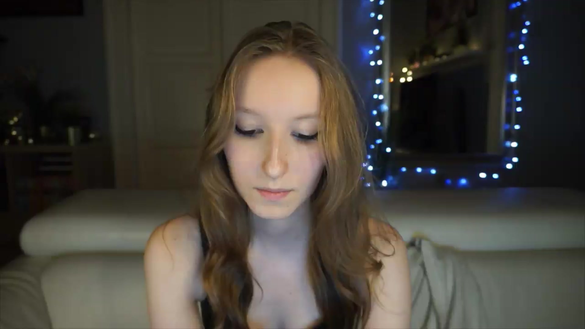Gallery image thumbnail from Sw33t_g1rl's myfreecams stream on, 05/11/2026, 18:00 image 17 of 20