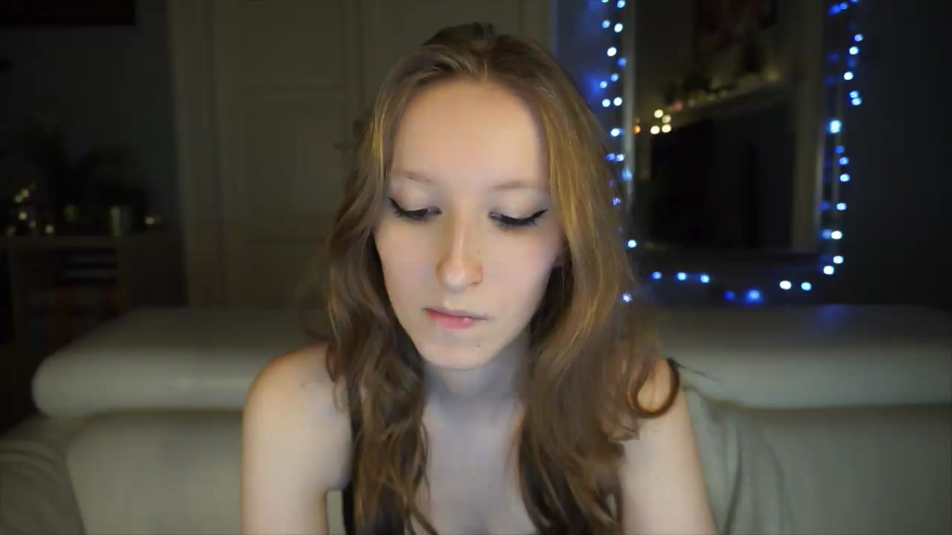 Gallery image thumbnail from Sw33t_g1rl's myfreecams stream on, 05/11/2026, 18:00 image 14 of 20