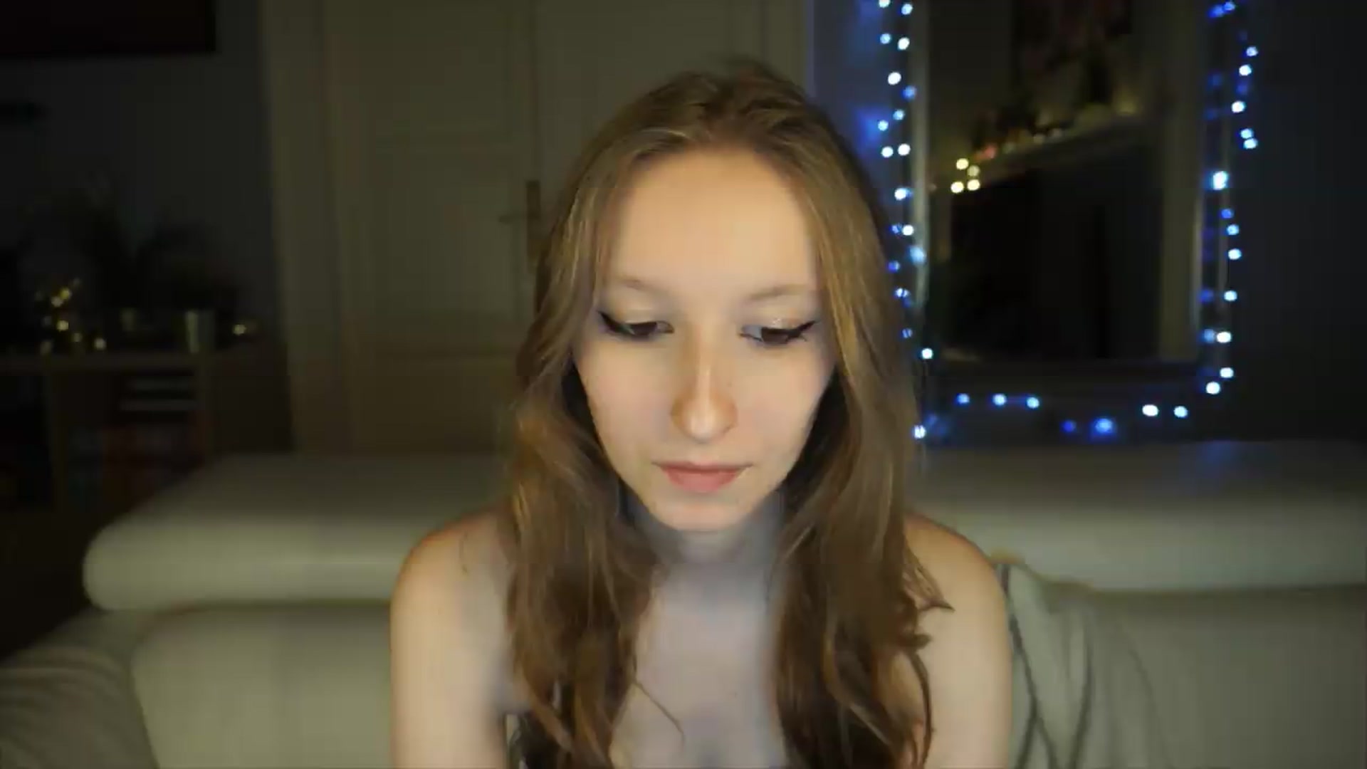 Gallery image thumbnail from Sw33t_g1rl's myfreecams stream on, 05/11/2026, 18:00 image 3 of 20
