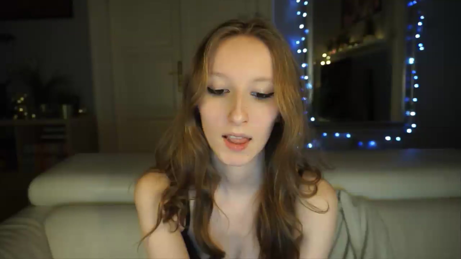 Gallery image thumbnail from Sw33t_g1rl's myfreecams stream on, 05/11/2026, 18:00 image 6 of 20