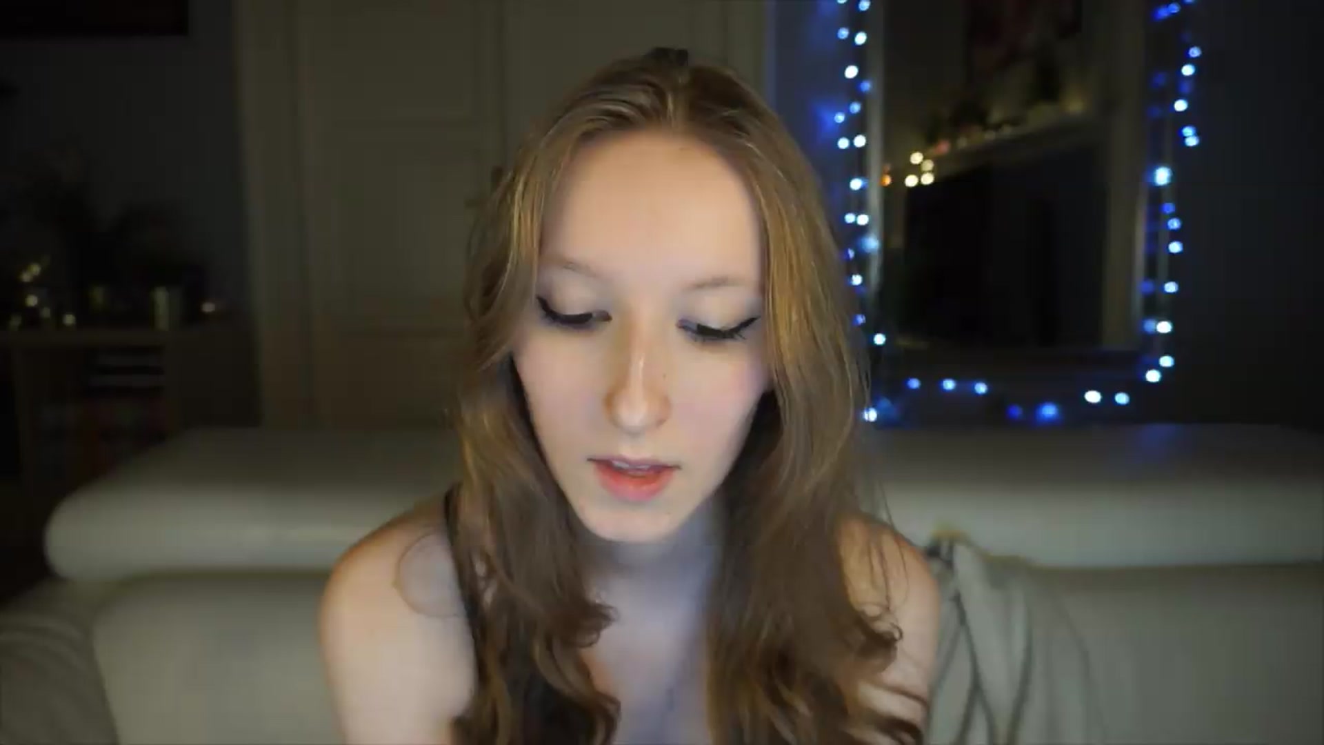 Gallery image thumbnail from Sw33t_g1rl's myfreecams stream on, 05/11/2026, 18:00 image 18 of 20