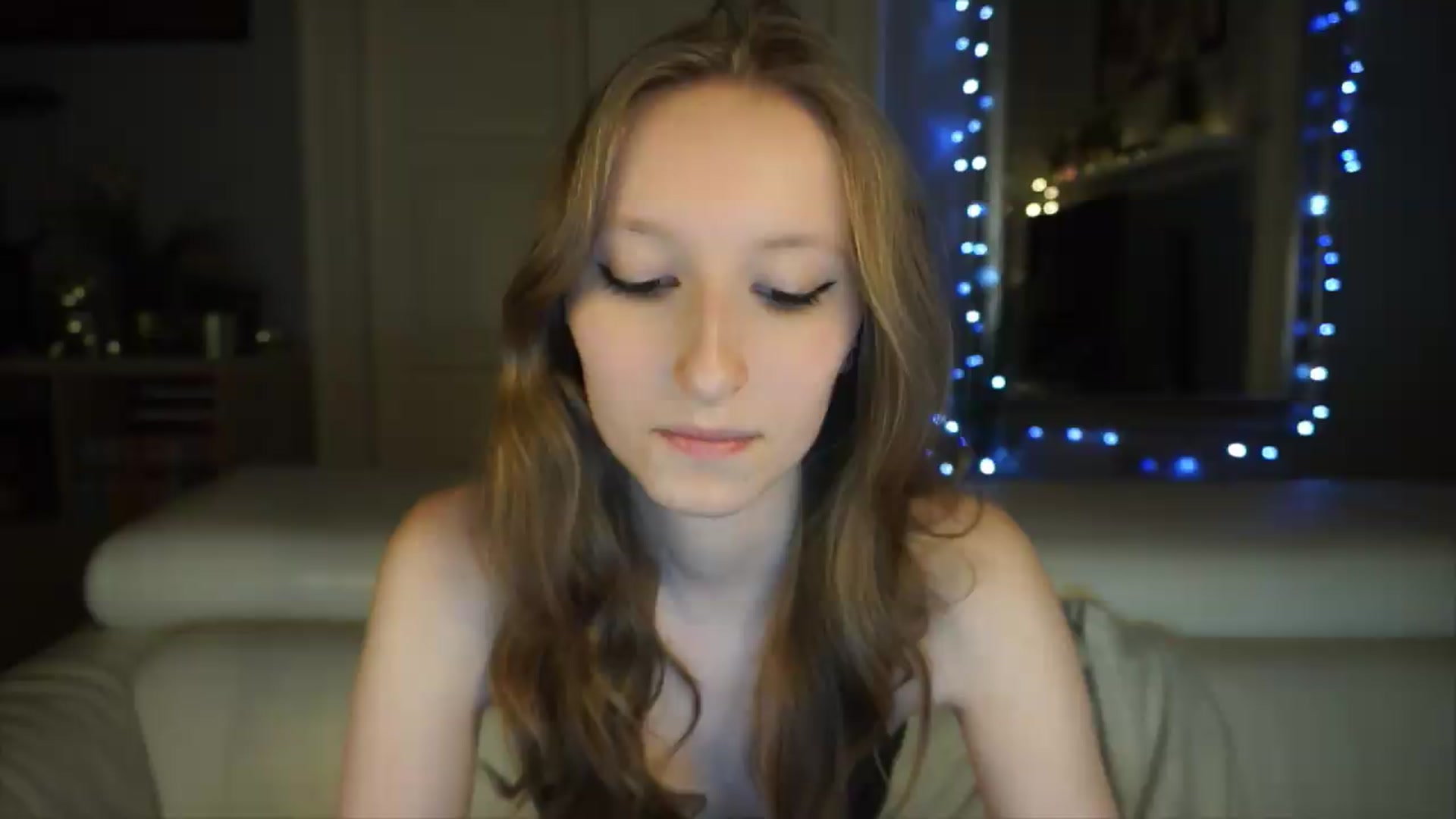 Gallery image thumbnail from Sw33t_g1rl's myfreecams stream on, 05/11/2026, 19:32 image 2 of 20