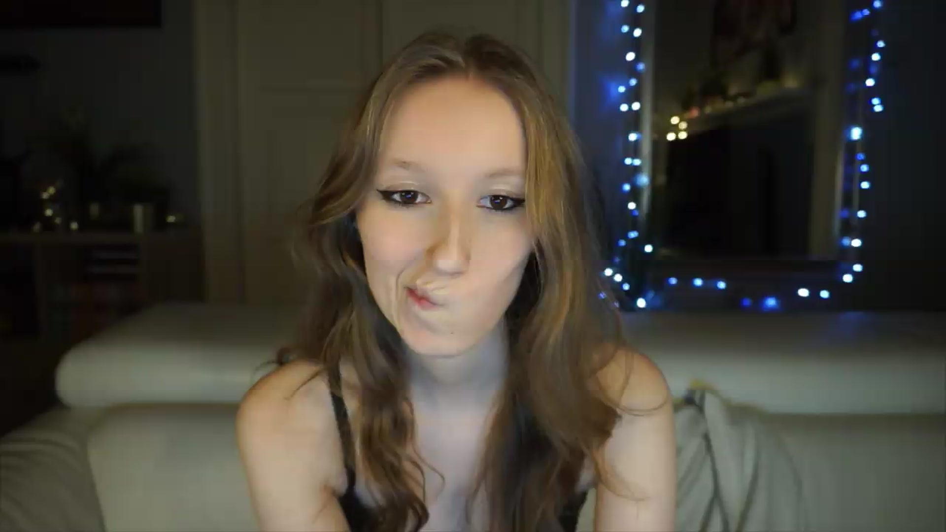 Gallery image thumbnail from Sw33t_g1rl's myfreecams stream on, 05/11/2026, 19:32 image 7 of 20