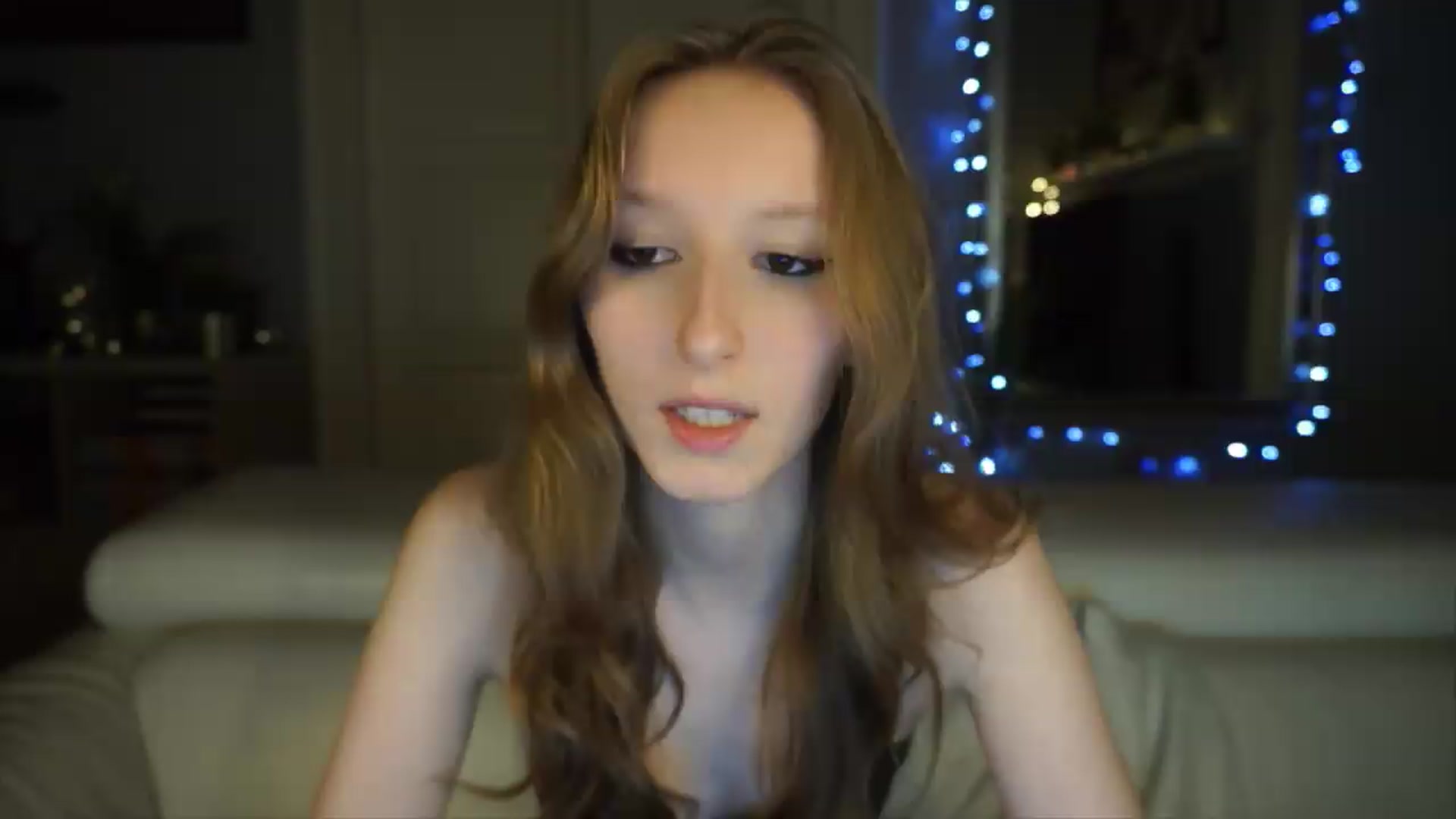 Gallery image thumbnail from Sw33t_g1rl's myfreecams stream on, 05/11/2026, 19:32 image 1 of 20