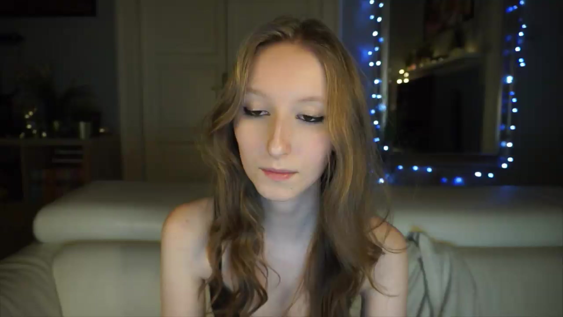 Gallery image thumbnail from Sw33t_g1rl's myfreecams stream on, 05/11/2026, 19:32 image 8 of 20