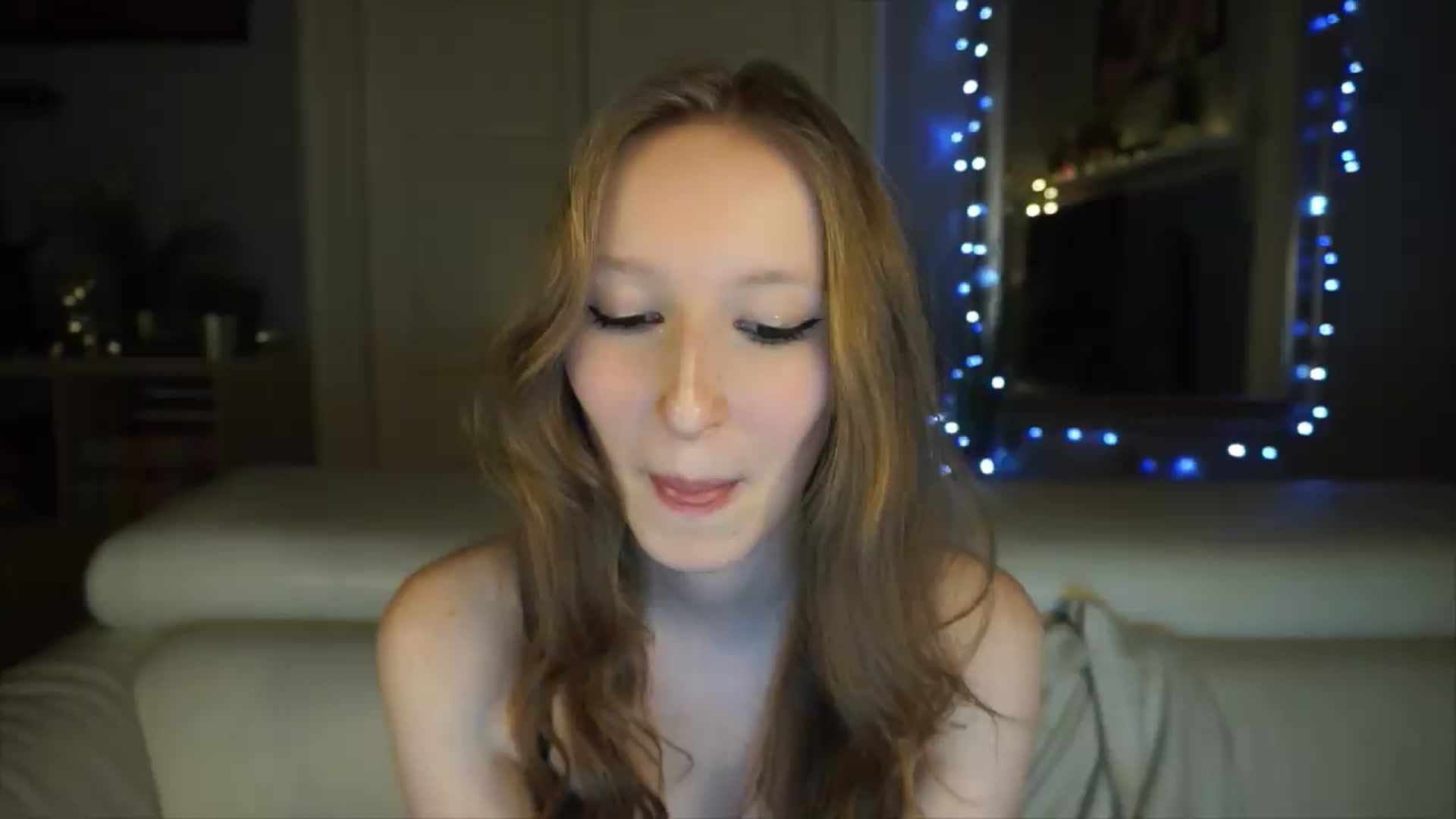 Gallery image thumbnail from Sw33t_g1rl's myfreecams stream on, 05/11/2026, 19:32 image 10 of 20
