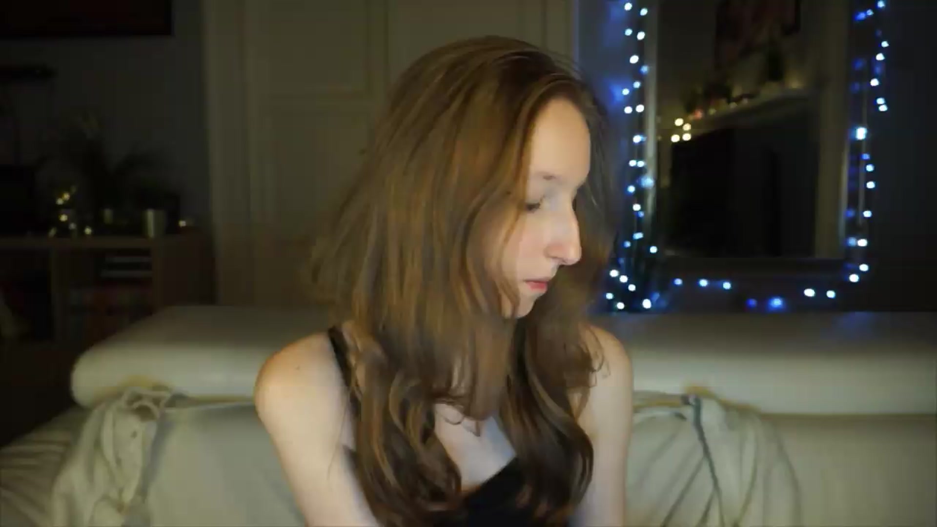 Gallery image thumbnail from Sw33t_g1rl's myfreecams stream on, 05/12/2026, 17:43 image 12 of 20