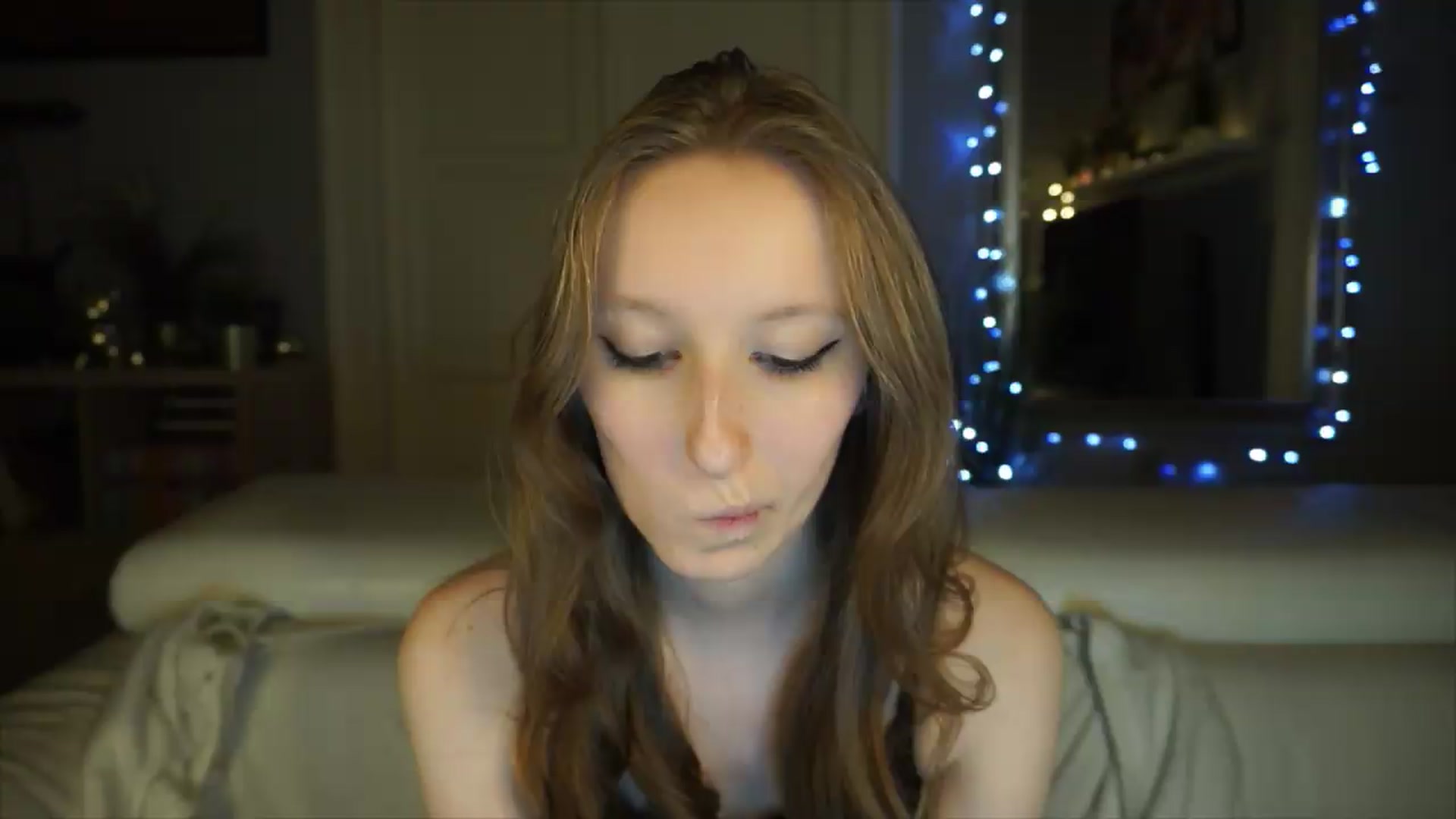 Gallery image thumbnail from Sw33t_g1rl's myfreecams stream on, 05/12/2026, 17:43 image 15 of 20