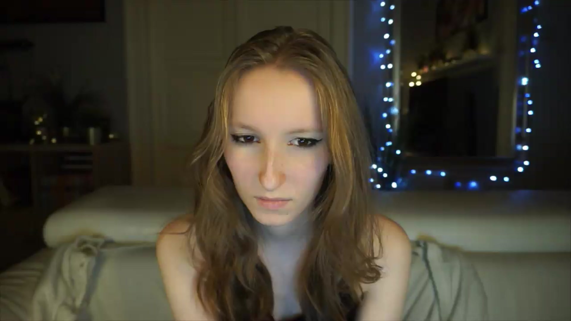 Gallery image thumbnail from Sw33t_g1rl's myfreecams stream on, 05/12/2026, 17:43 image 18 of 20