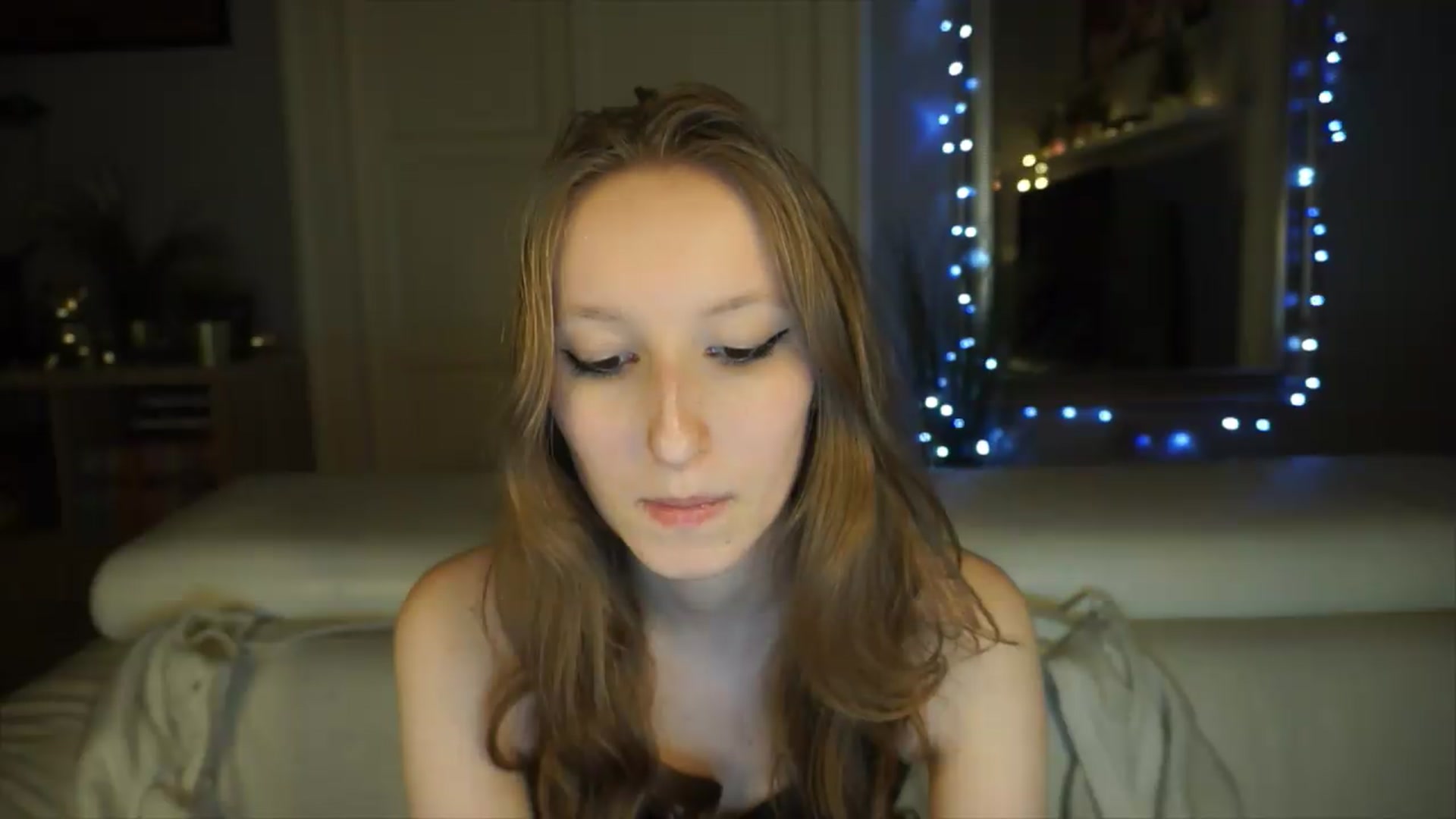 Gallery image thumbnail from Sw33t_g1rl's myfreecams stream on, 05/12/2026, 19:10 image 11 of 20