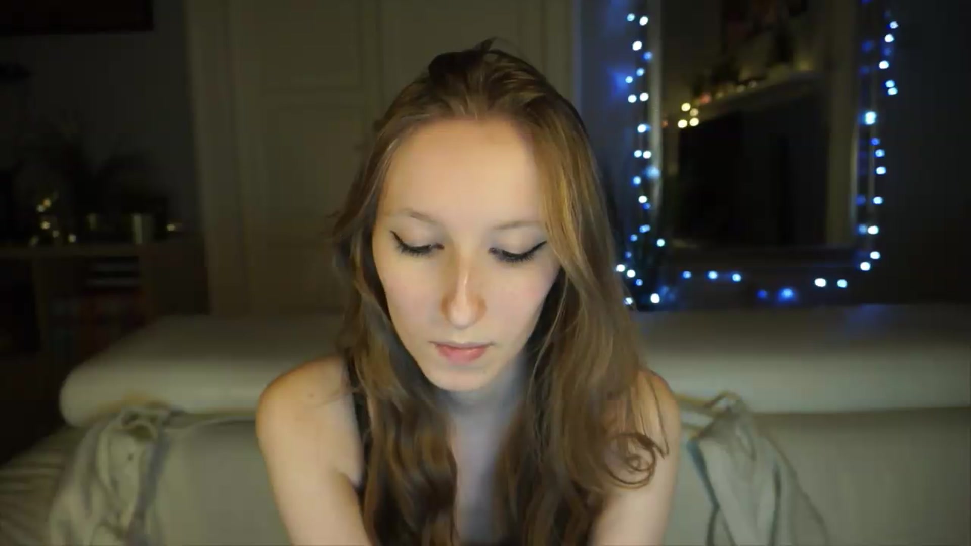 Gallery image thumbnail from Sw33t_g1rl's myfreecams stream on, 05/12/2026, 19:10 image 5 of 20