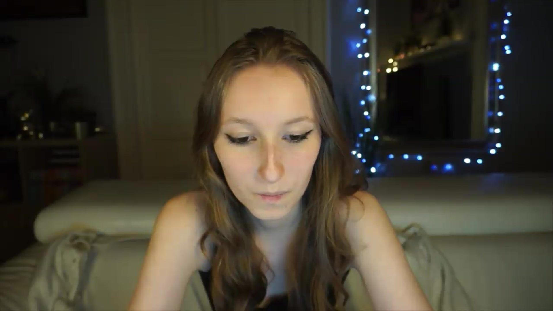 Gallery image thumbnail from Sw33t_g1rl's myfreecams stream on, 05/12/2026, 19:10 image 13 of 20