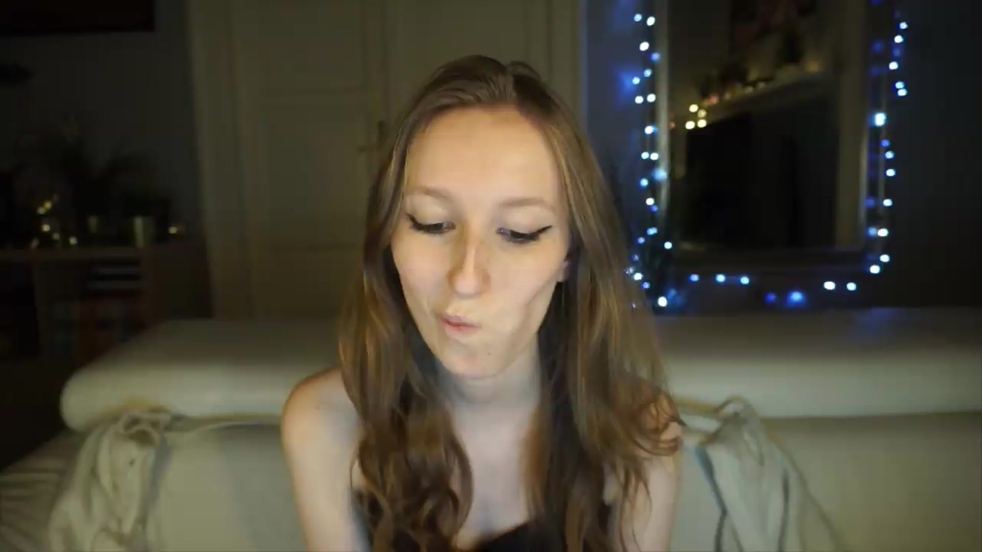 Gallery image thumbnail from Sw33t_g1rl's myfreecams stream on, 05/12/2026, 19:10 image 2 of 20