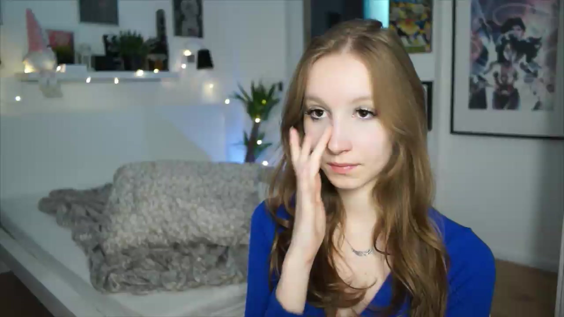 Gallery image thumbnail from Sw33t_g1rl's myfreecams stream on, 06/11/2026, 23:23 image 17 of 20