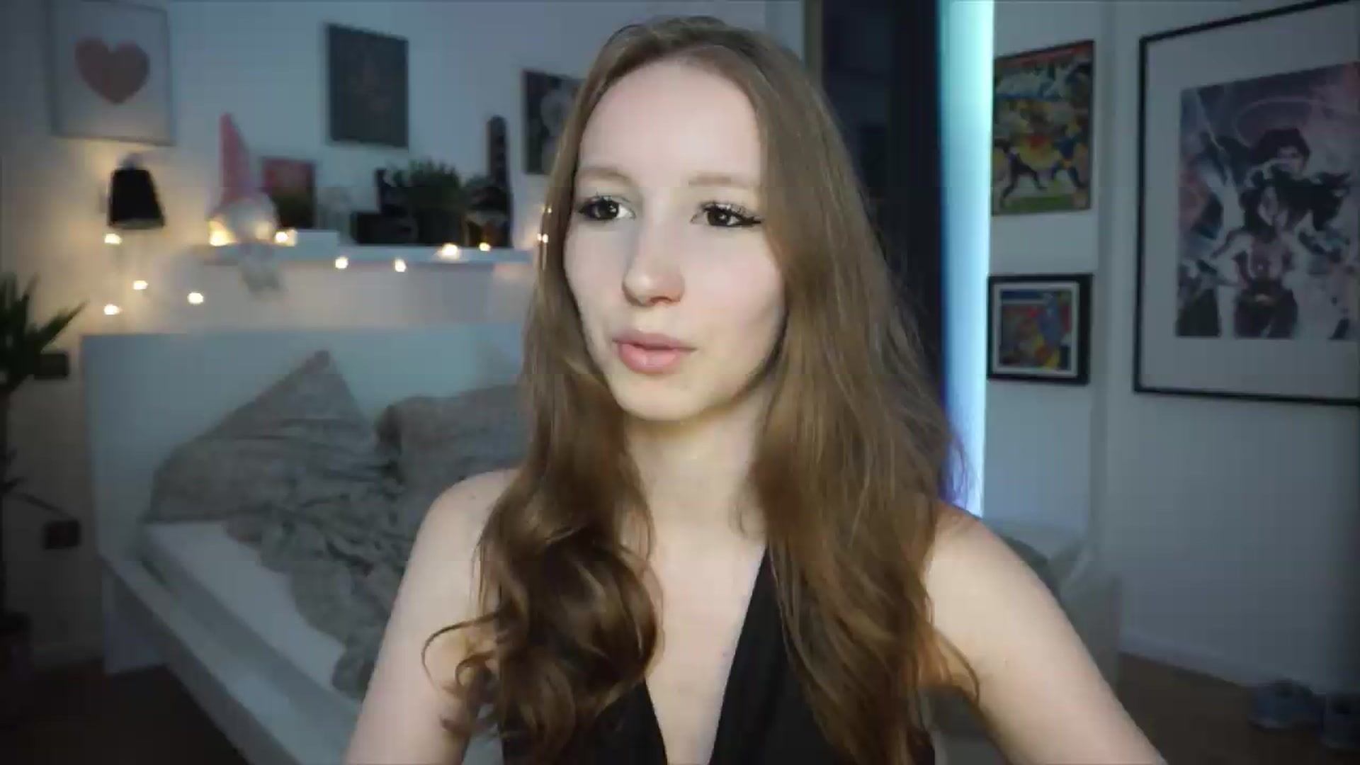 Gallery image thumbnail from Sw33t_g1rl's myfreecams stream on, 06/12/2026, 21:13 image 11 of 20
