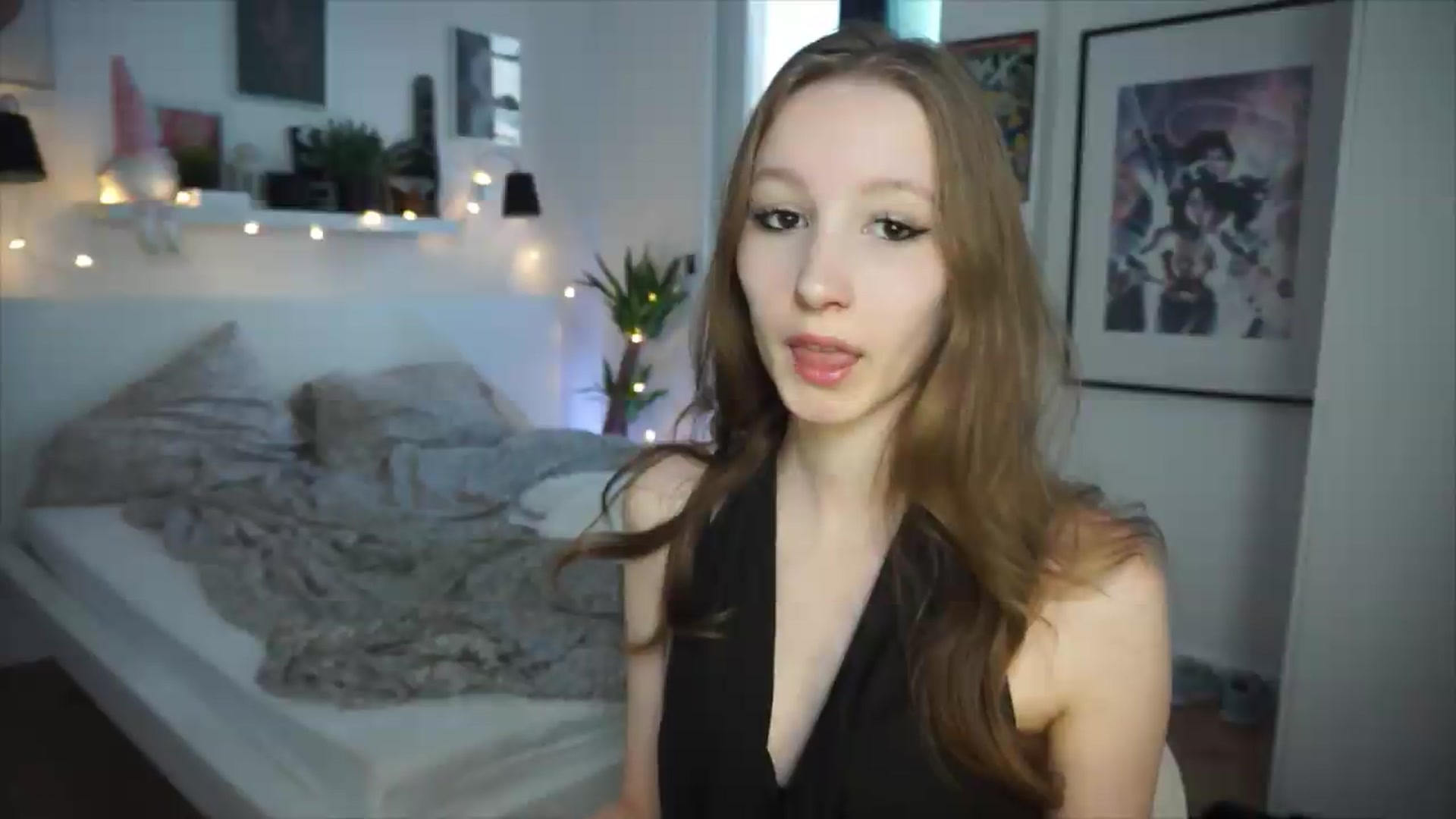 Gallery image thumbnail from Sw33t_g1rl's myfreecams stream on, 06/12/2026, 21:13 image 4 of 20