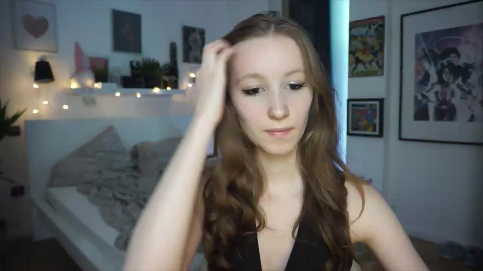 Gallery image thumbnail from Sw33t_g1rl's myfreecams stream on, 06/12/2026, 21:13 image 16 of 20