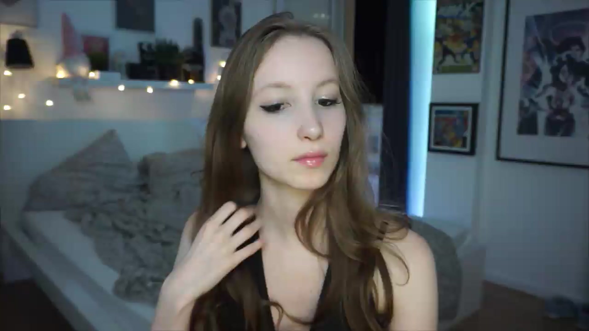 Gallery image thumbnail from Sw33t_g1rl's myfreecams stream on, 06/12/2026, 22:33 image 4 of 20