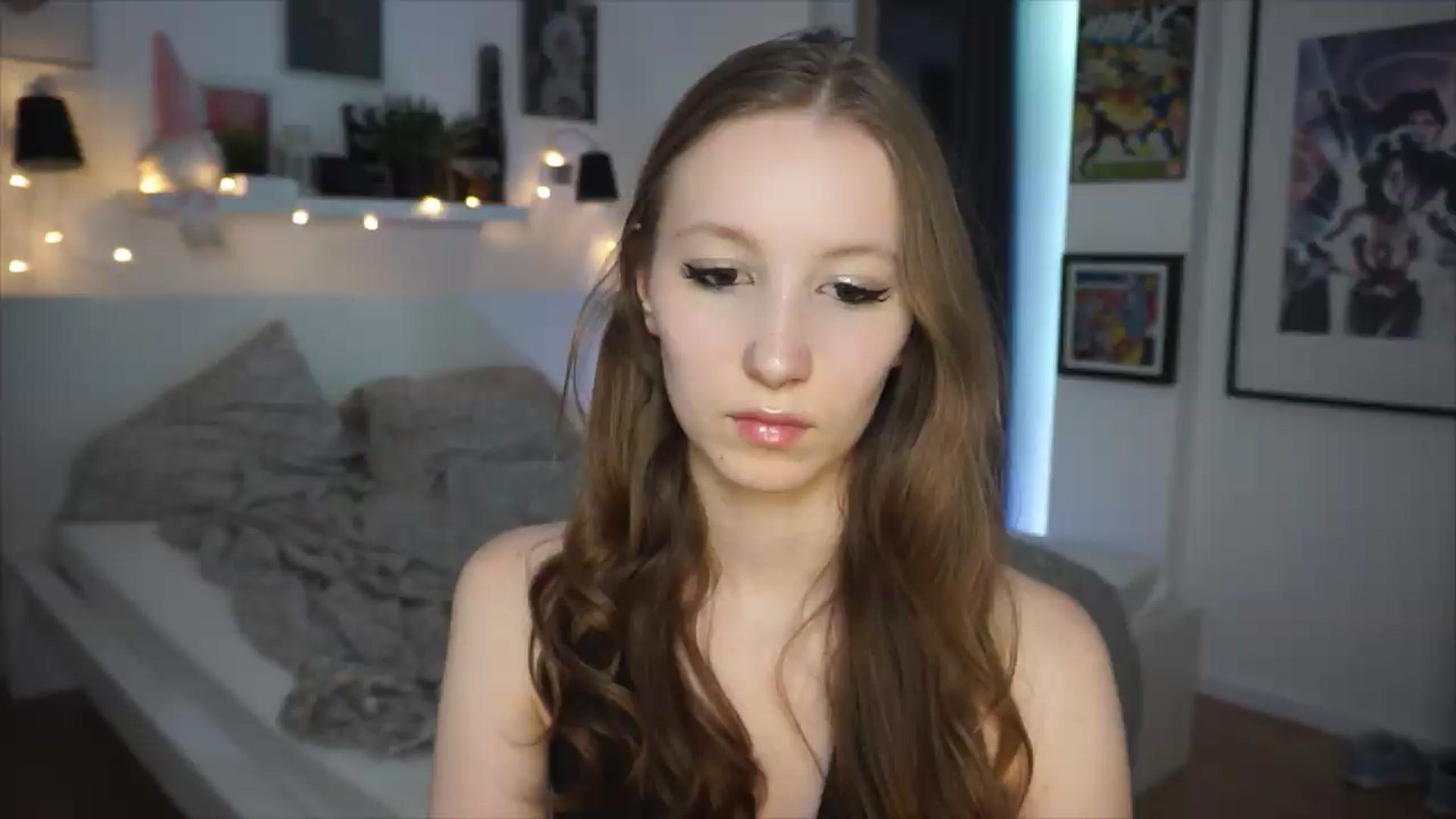 Gallery image thumbnail from Sw33t_g1rl's myfreecams stream on, 06/12/2026, 22:33 image 13 of 20