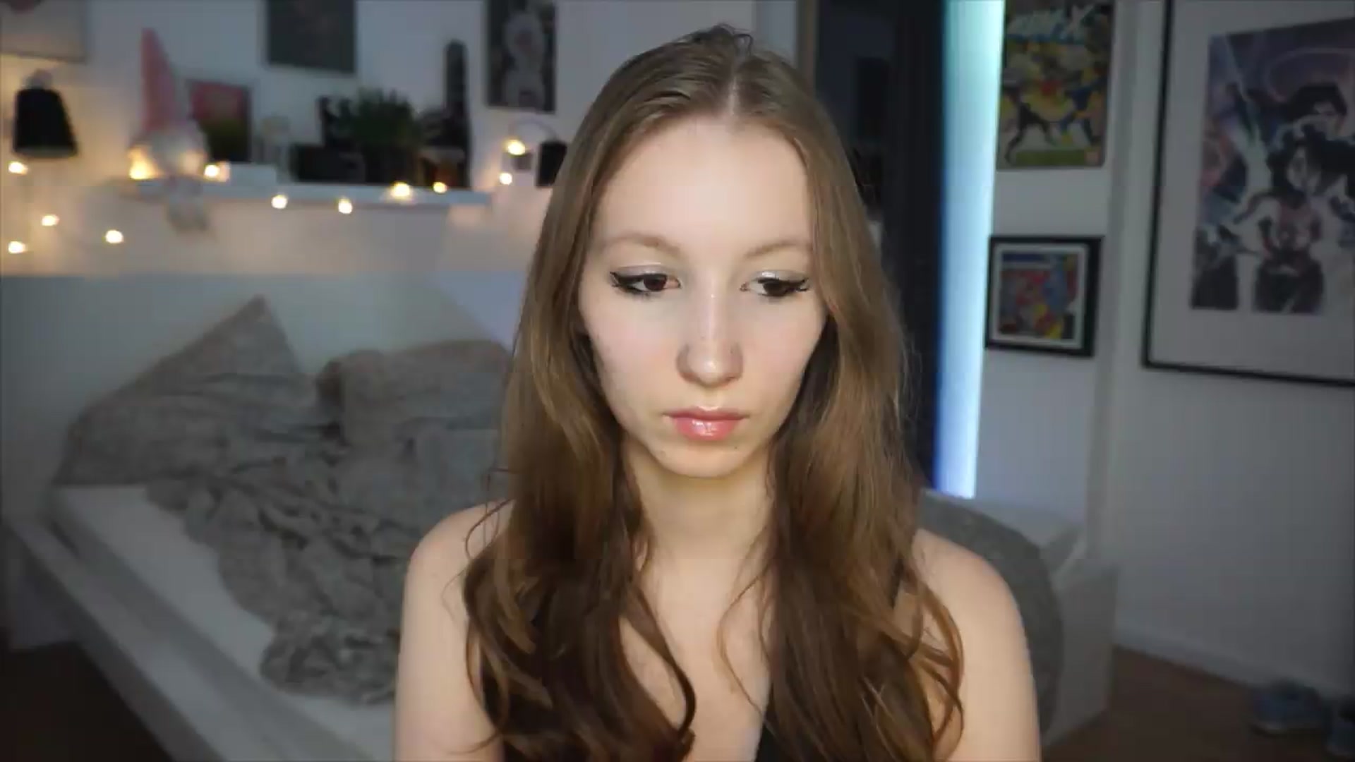 Gallery image thumbnail from Sw33t_g1rl's myfreecams stream on, 06/12/2026, 22:33 image 14 of 20