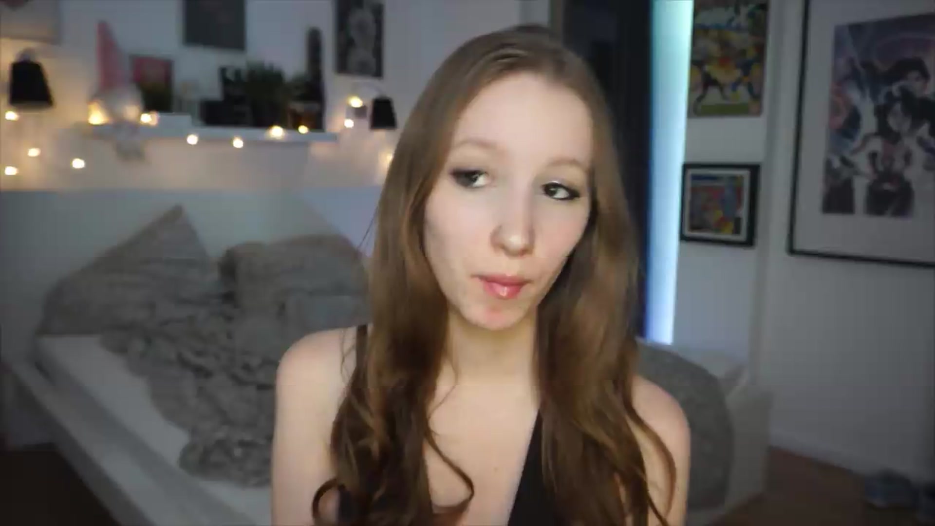 Gallery image thumbnail from Sw33t_g1rl's myfreecams stream on, 06/12/2026, 22:33 image 18 of 20