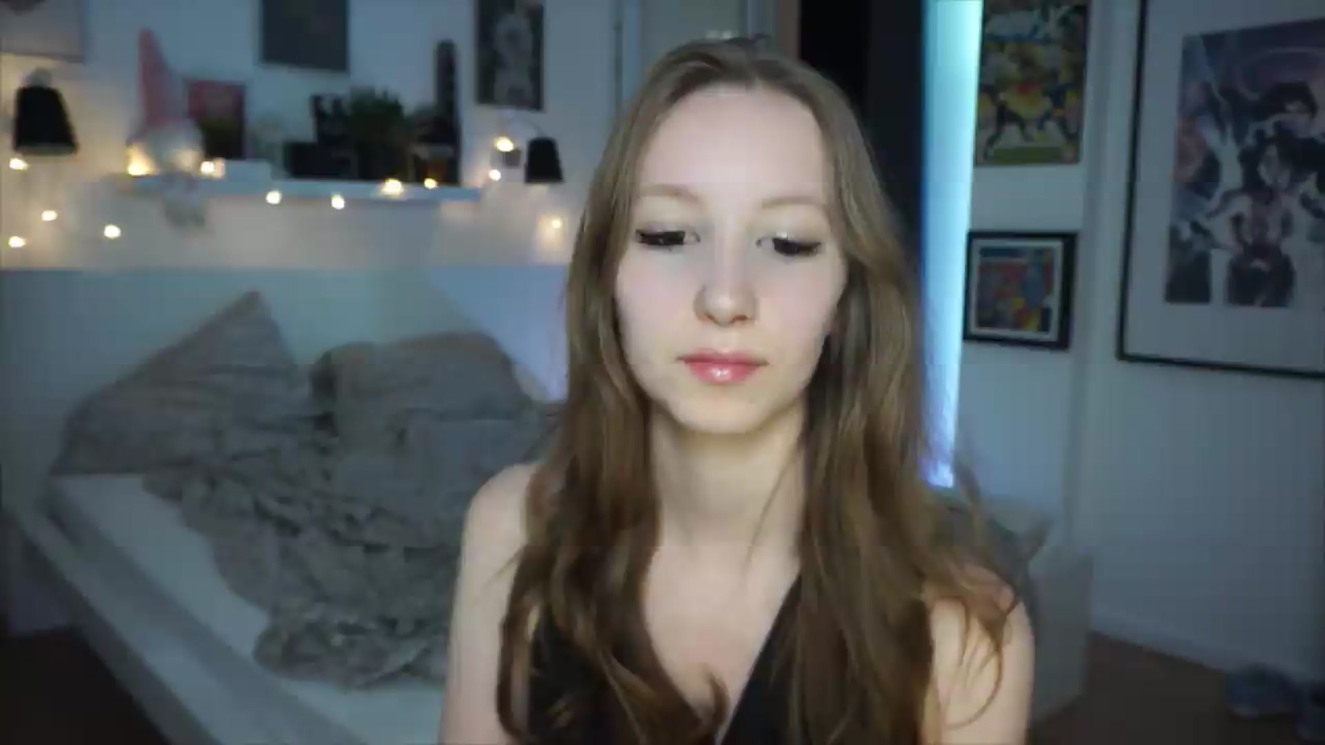 Gallery image thumbnail from Sw33t_g1rl's myfreecams stream on, 06/12/2026, 22:33 image 6 of 20