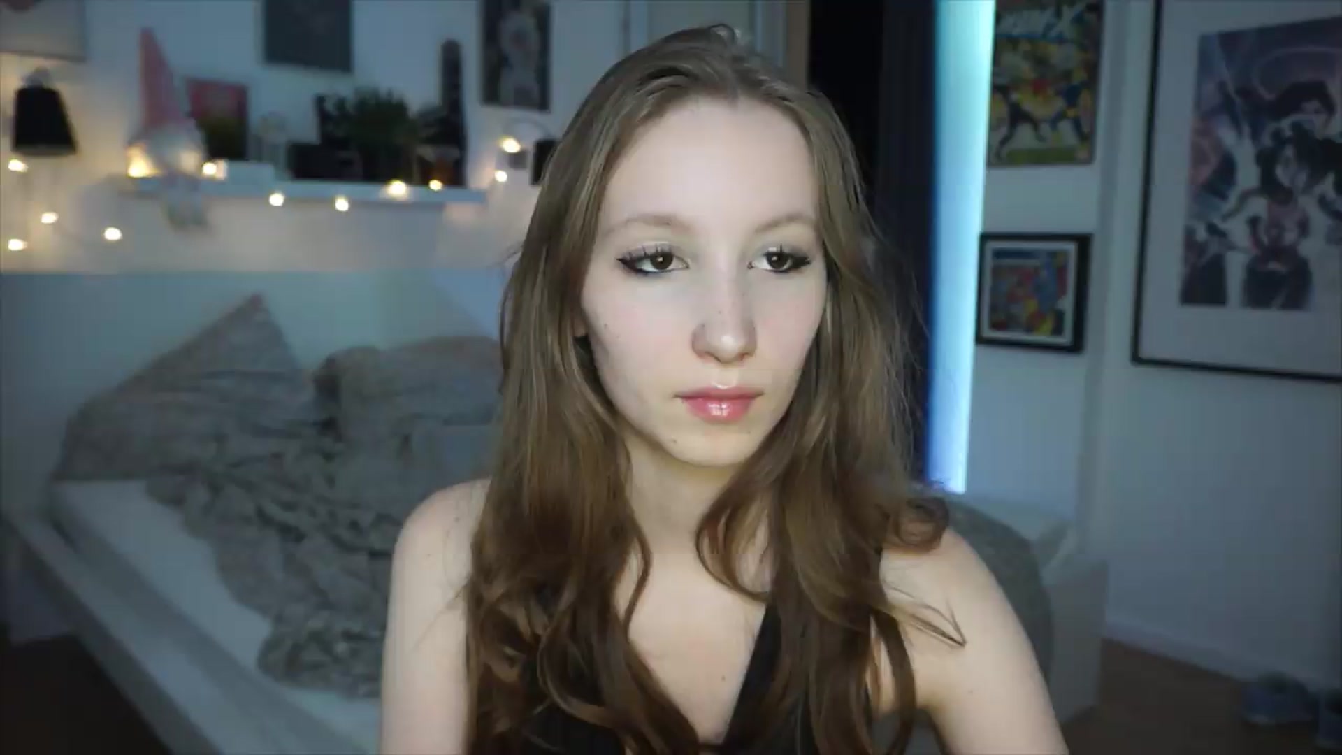 Gallery image thumbnail from Sw33t_g1rl's myfreecams stream on, 06/12/2026, 22:33 image 3 of 20
