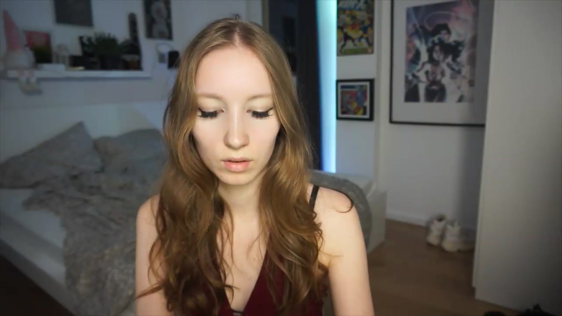 Gallery image thumbnail from Sw33t_g1rl's myfreecams stream on, 06/14/2026, 20:33 image 14 of 20