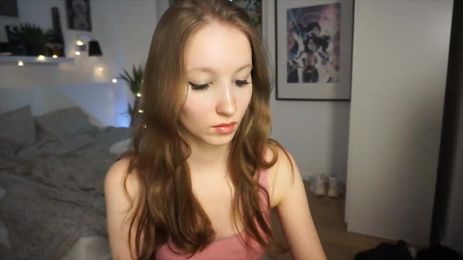 Gallery image thumbnail from Sw33t_g1rl's myfreecams stream on, 06/15/2026, 20:28 image 16 of 20