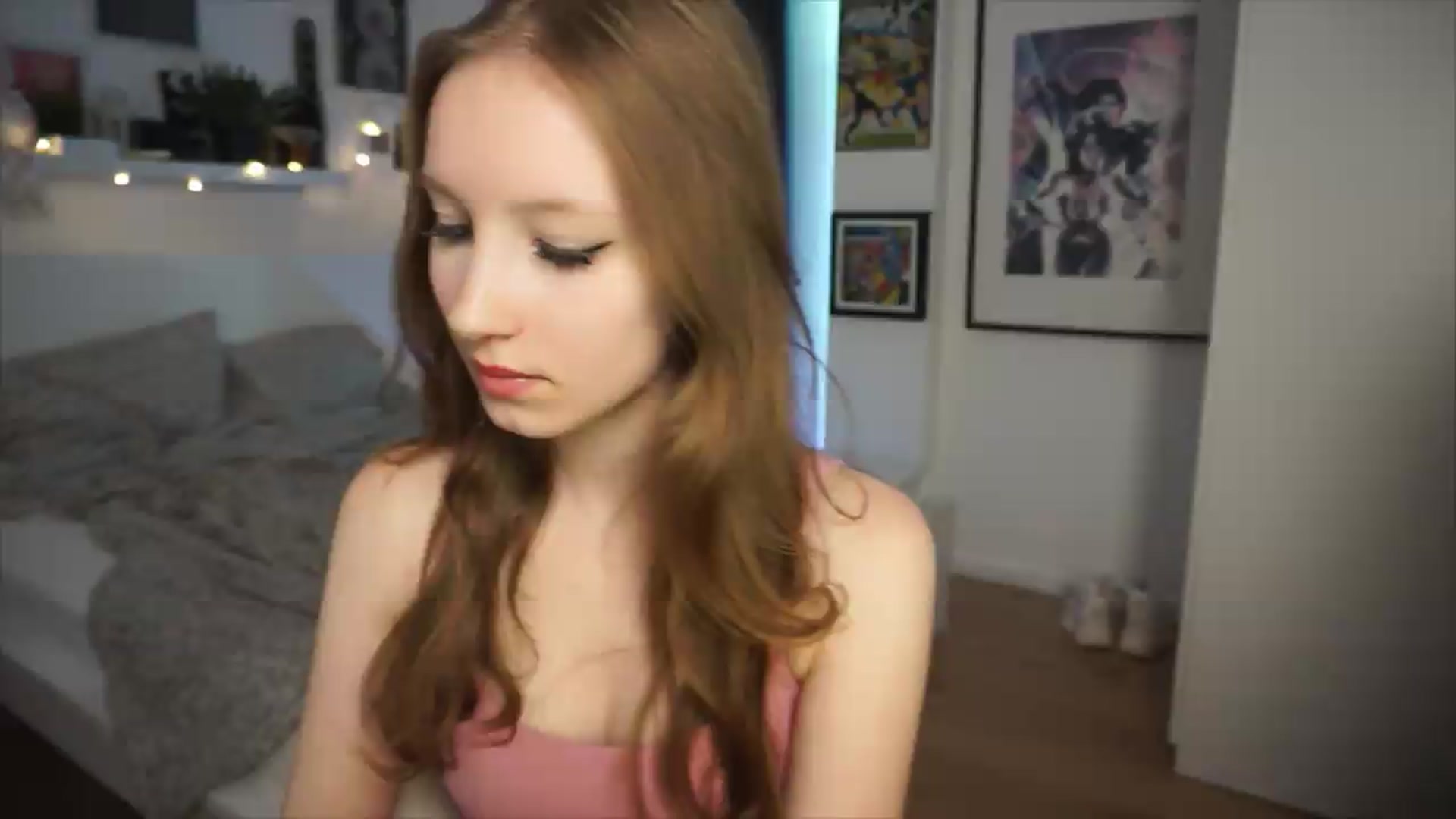 Gallery image thumbnail from Sw33t_g1rl's myfreecams stream on, 06/15/2026, 20:28 image 6 of 20