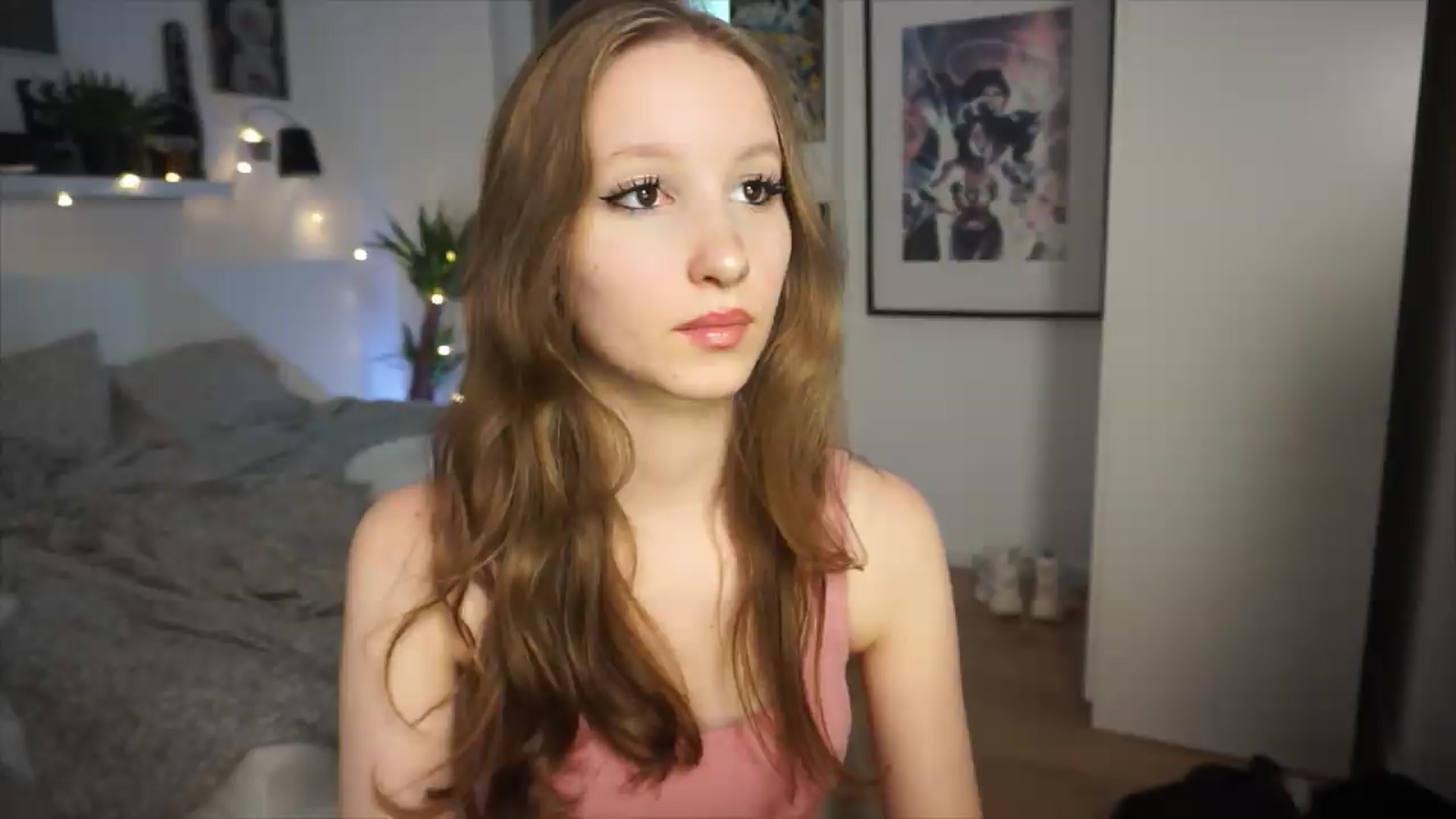 Gallery image thumbnail from Sw33t_g1rl's myfreecams stream on, 06/15/2026, 20:28 image 15 of 20