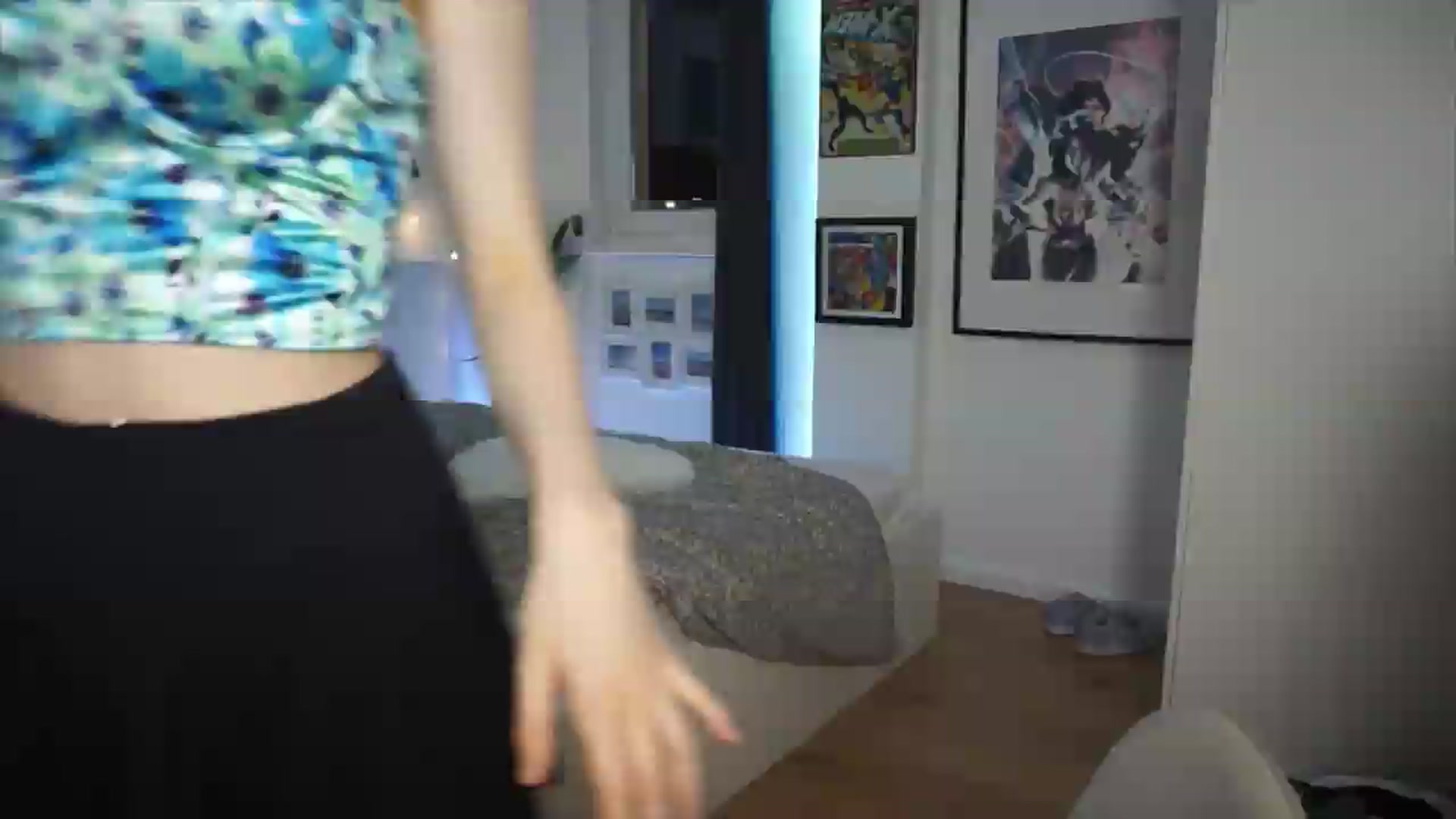 Gallery image thumbnail from Sw33t_g1rl's myfreecams stream on, 06/18/2026, 21:34 image 2 of 20