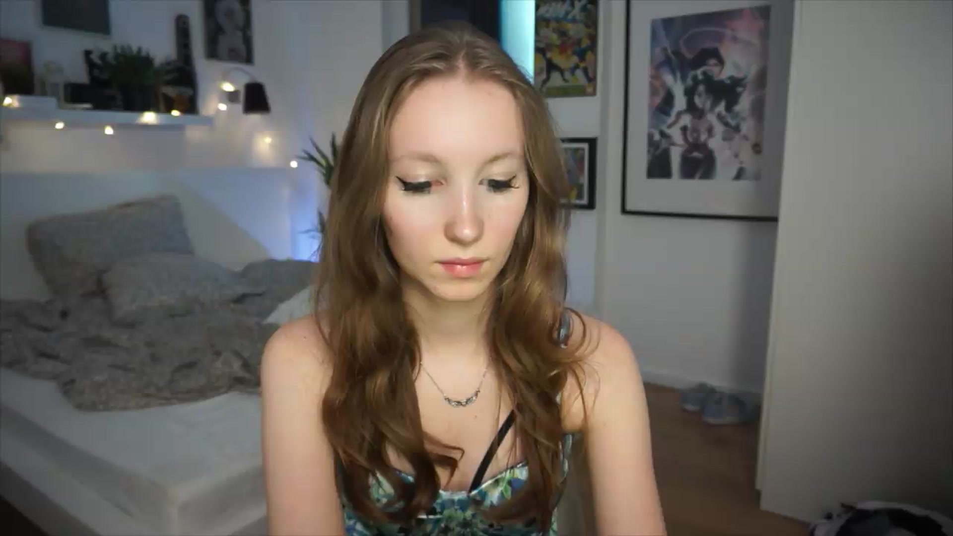 Gallery image thumbnail from Sw33t_g1rl's myfreecams stream on, 06/18/2026, 21:34 image 9 of 20