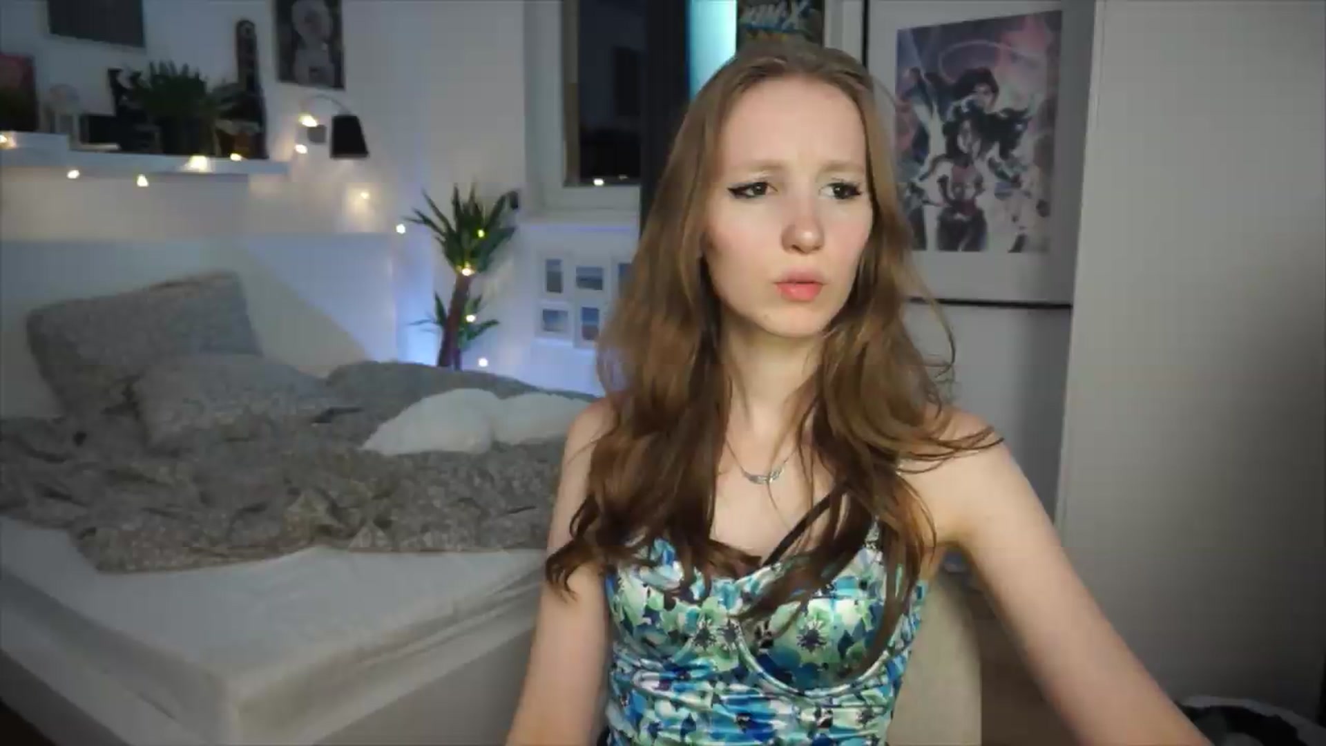 Gallery image thumbnail from Sw33t_g1rl's myfreecams stream on, 06/18/2026, 21:34 image 15 of 20