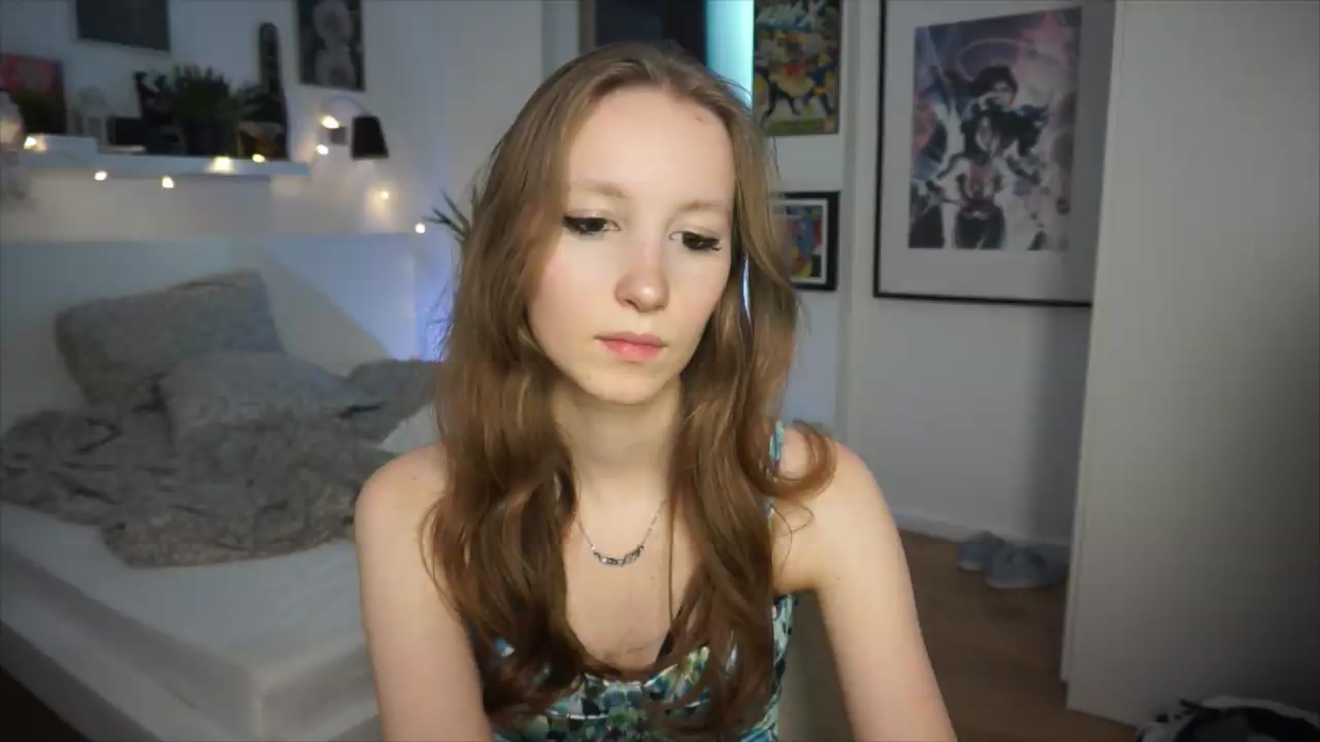 Gallery image thumbnail from Sw33t_g1rl's myfreecams stream on, 06/18/2026, 21:34 image 5 of 20