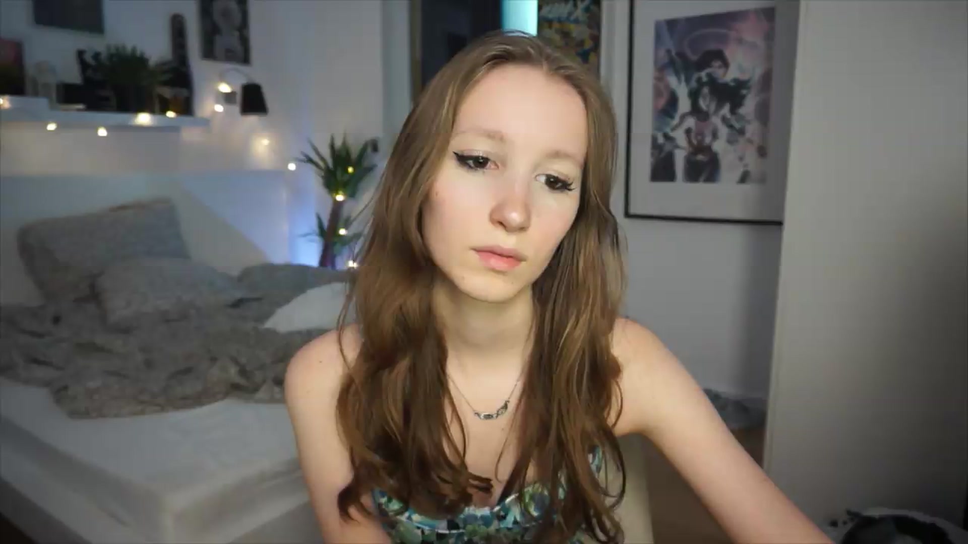 Gallery image thumbnail from Sw33t_g1rl's myfreecams stream on, 06/18/2026, 21:34 image 17 of 20