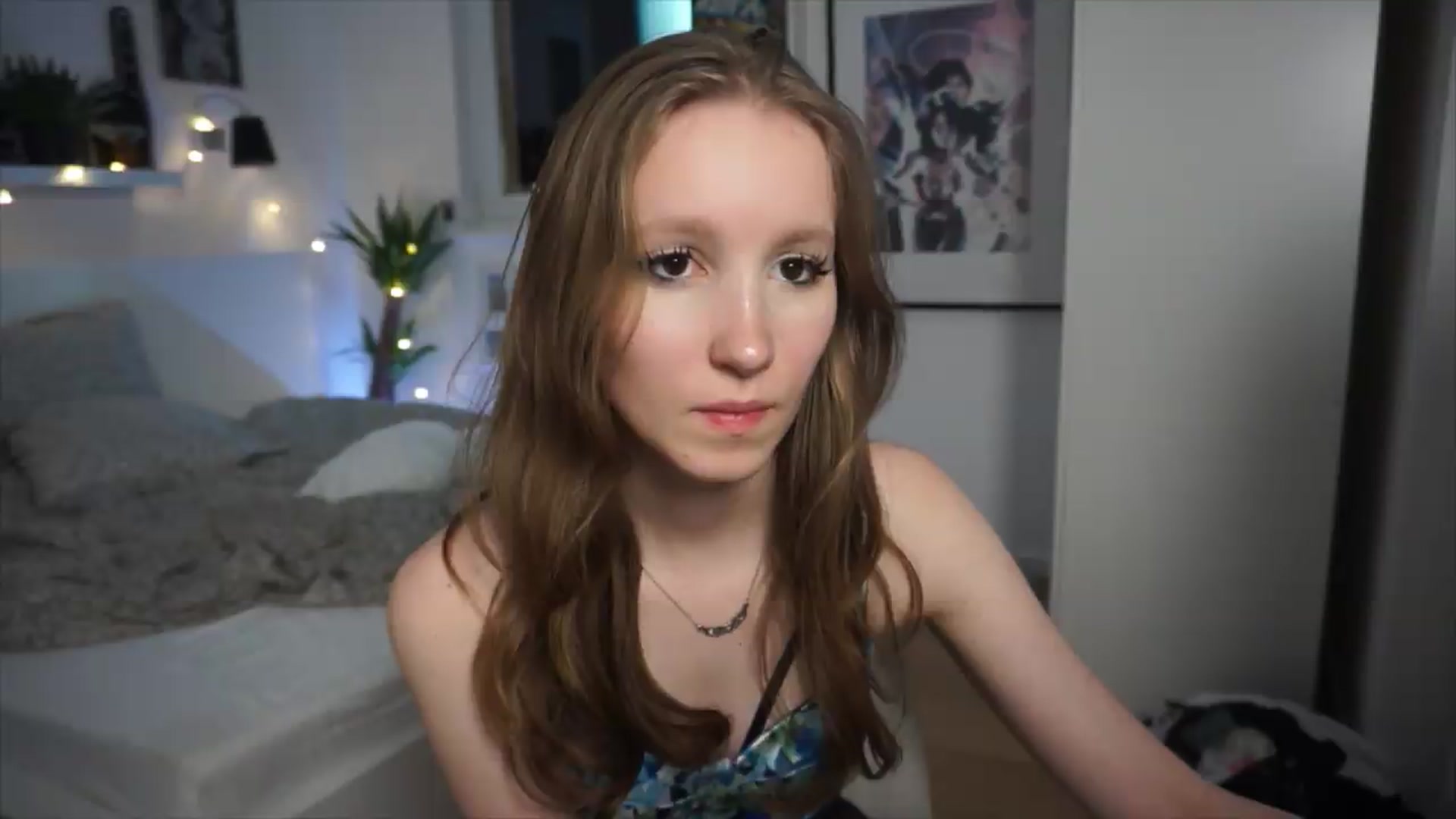 Gallery image thumbnail from Sw33t_g1rl's myfreecams stream on, 06/18/2026, 21:34 image 20 of 20