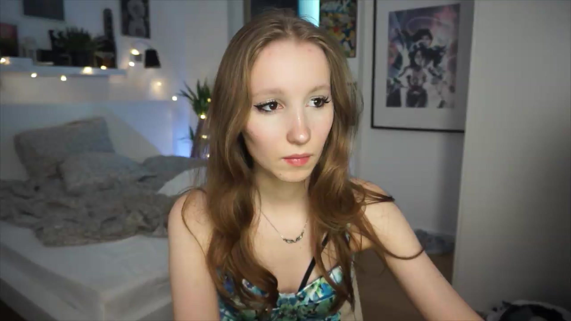 Gallery image thumbnail from Sw33t_g1rl's myfreecams stream on, 06/18/2026, 21:34 image 12 of 20