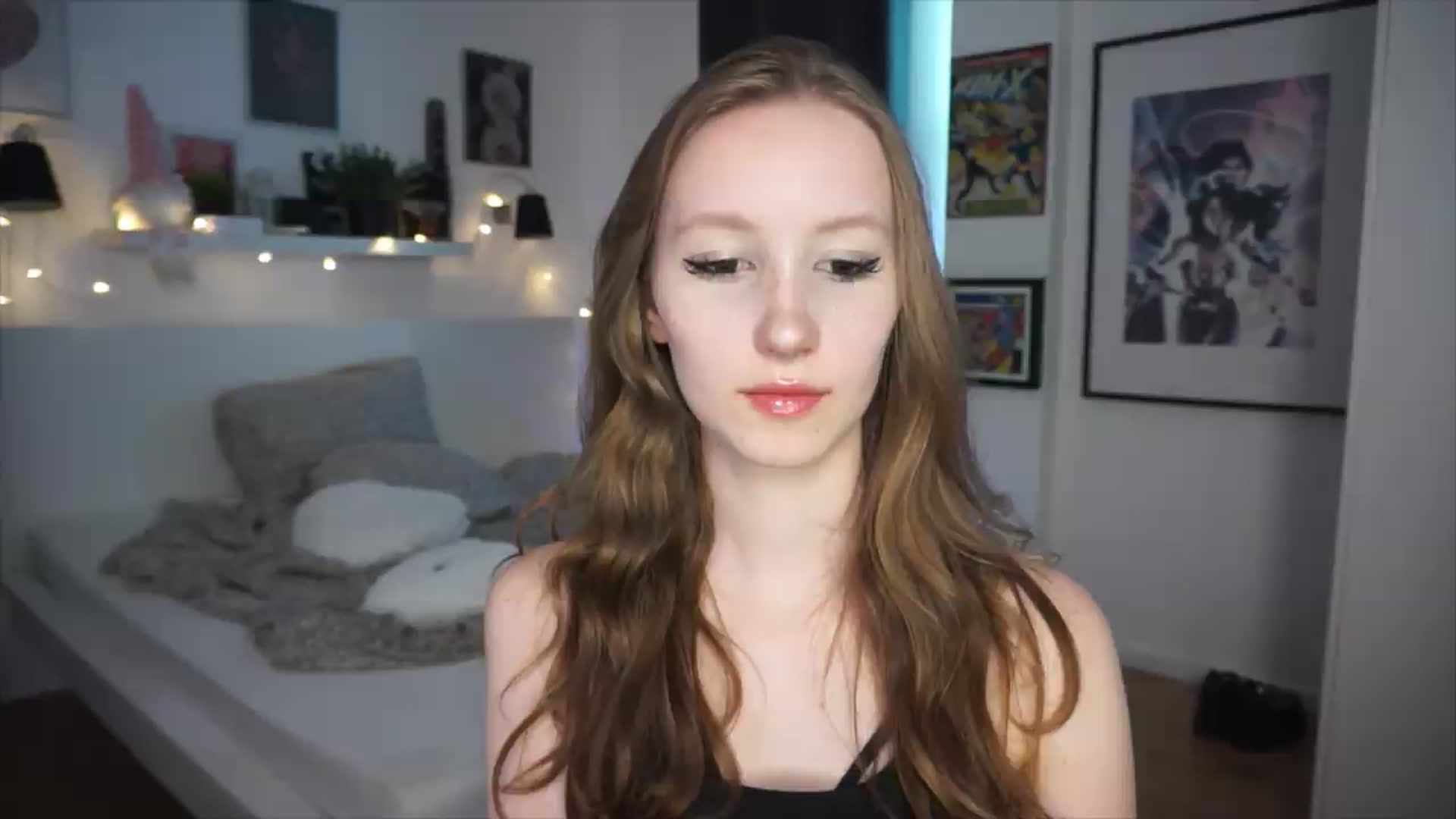 Gallery image thumbnail from Sw33t_g1rl's myfreecams stream on, 06/19/2026, 18:55 image 5 of 20