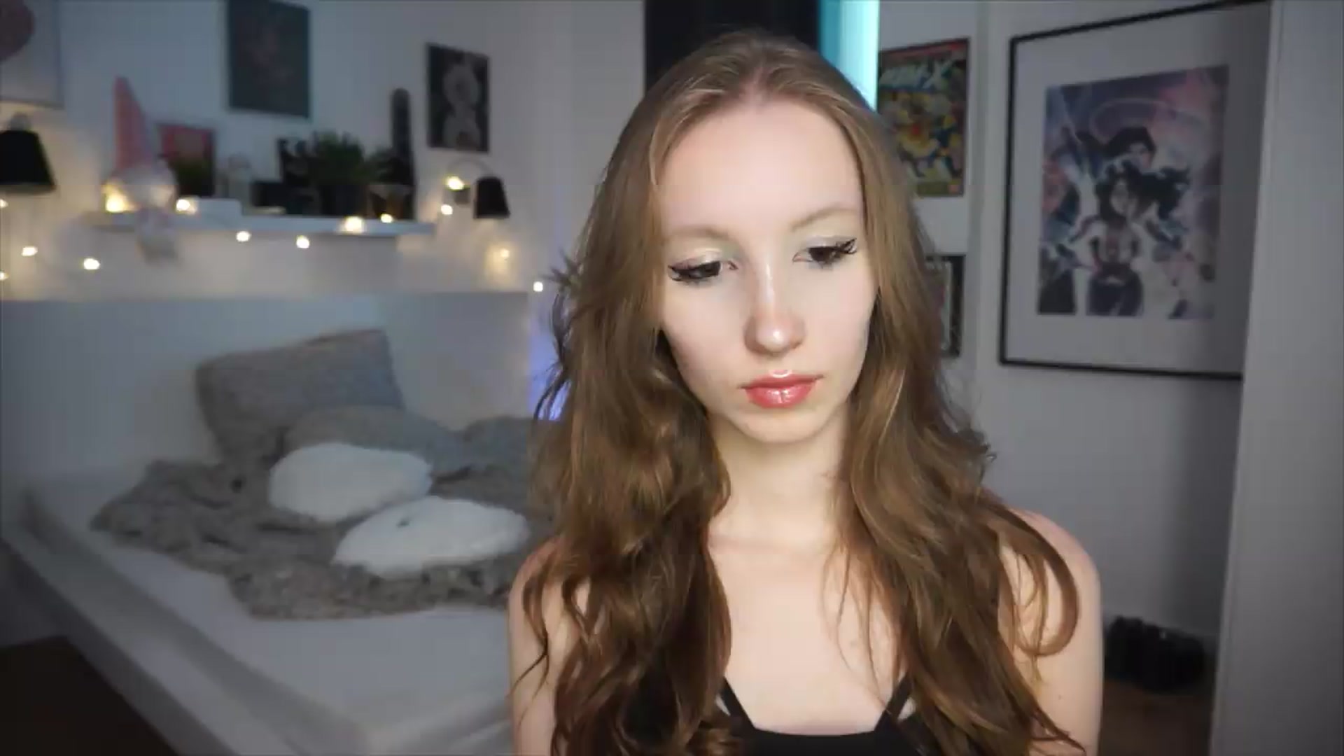 Gallery image thumbnail from Sw33t_g1rl's myfreecams stream on, 06/19/2026, 18:55 image 6 of 20