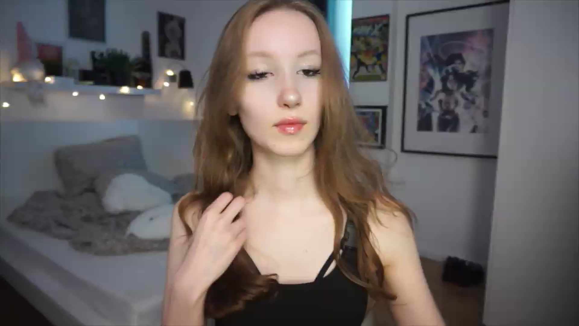 Gallery image thumbnail from Sw33t_g1rl's myfreecams stream on, 06/19/2026, 18:55 image 14 of 20
