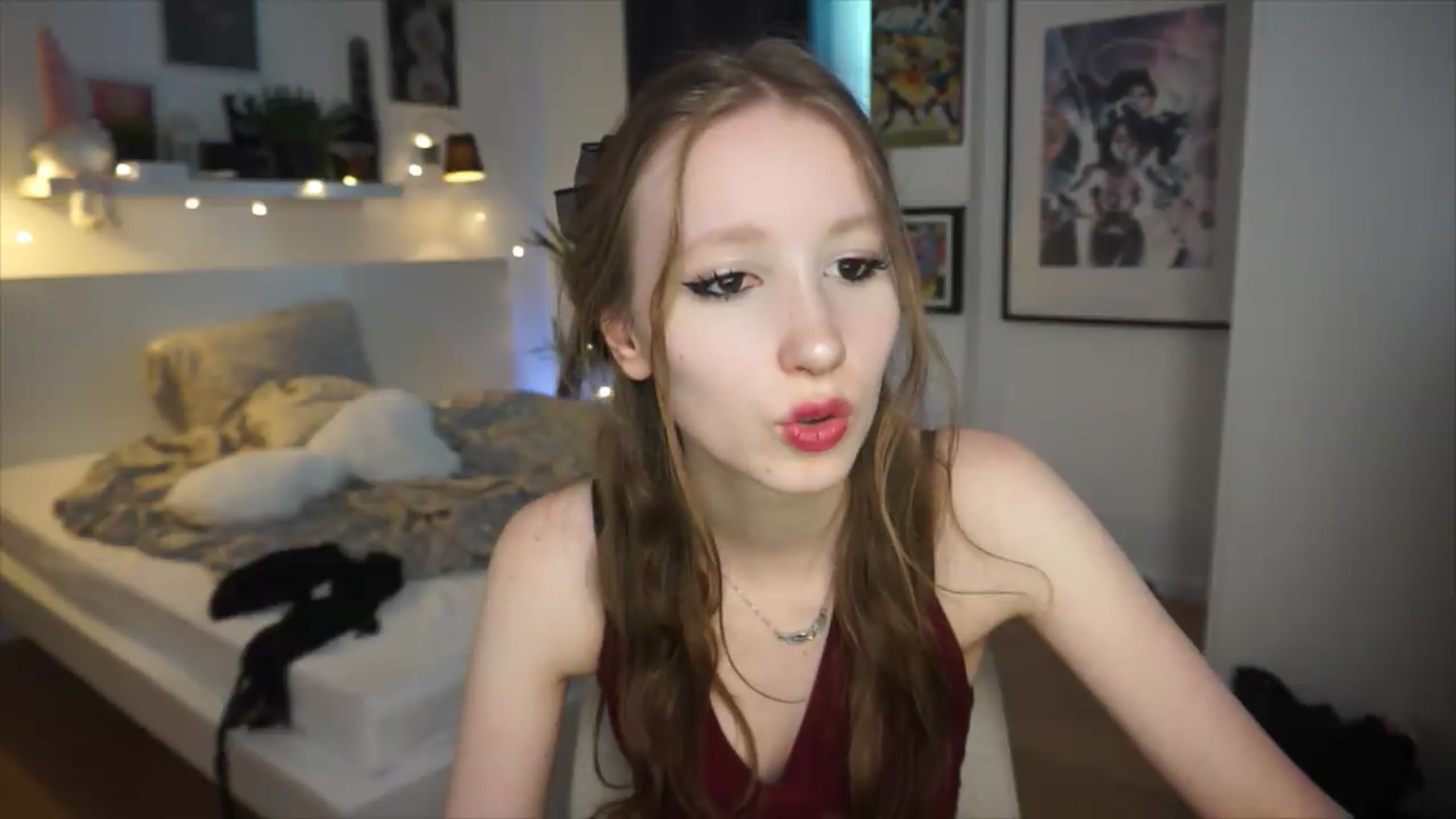 Gallery image thumbnail from Sw33t_g1rl's myfreecams stream on, 06/20/2026, 21:00 image 6 of 20
