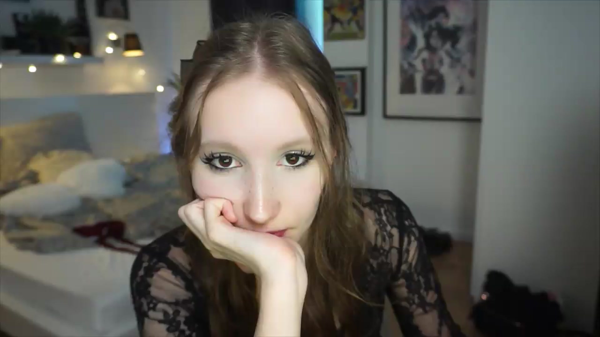 Gallery image thumbnail from Sw33t_g1rl's myfreecams stream on, 06/20/2026, 22:53 image 2 of 20