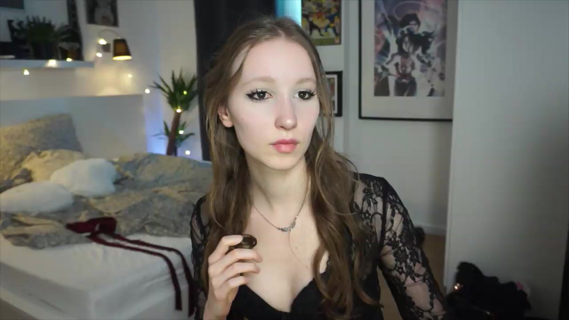 Gallery image thumbnail from Sw33t_g1rl's myfreecams stream on, 06/20/2026, 22:53 image 17 of 20