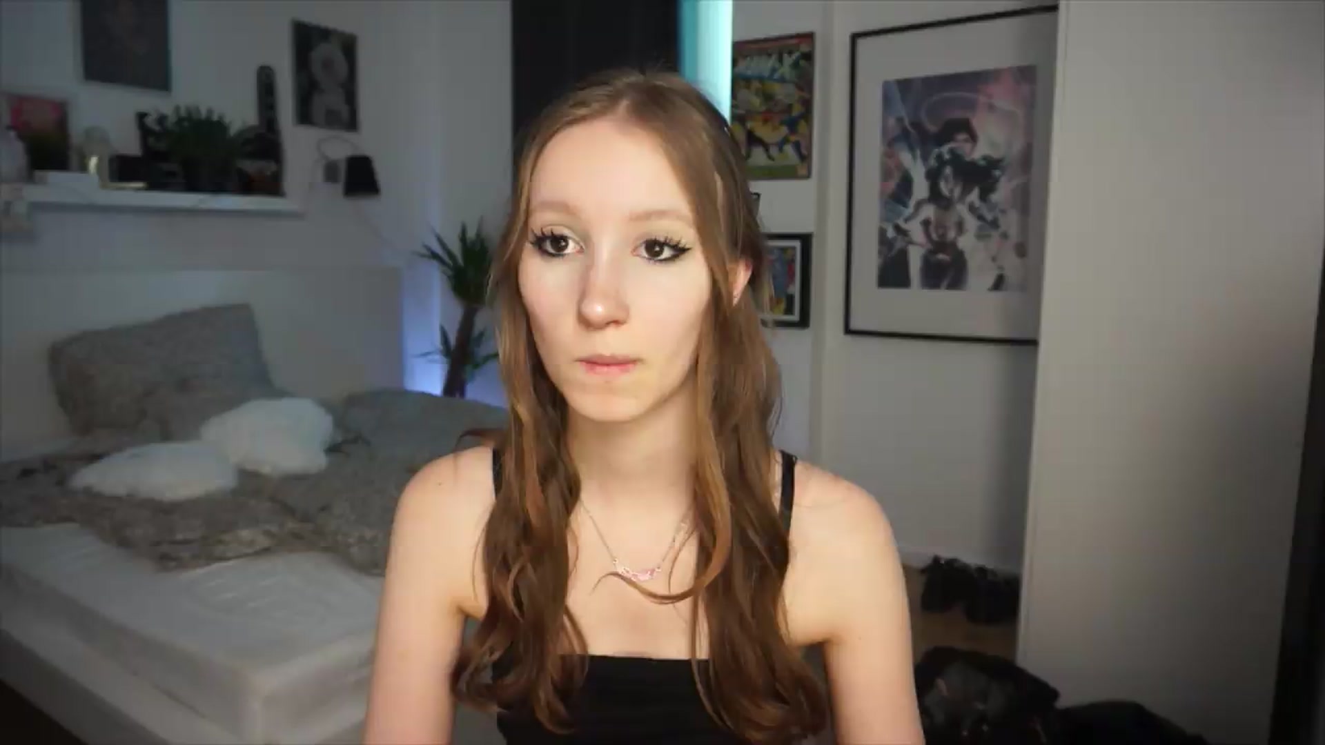 Gallery image thumbnail from Sw33t_g1rl's myfreecams stream on, 06/21/2026, 18:57 image 2 of 20