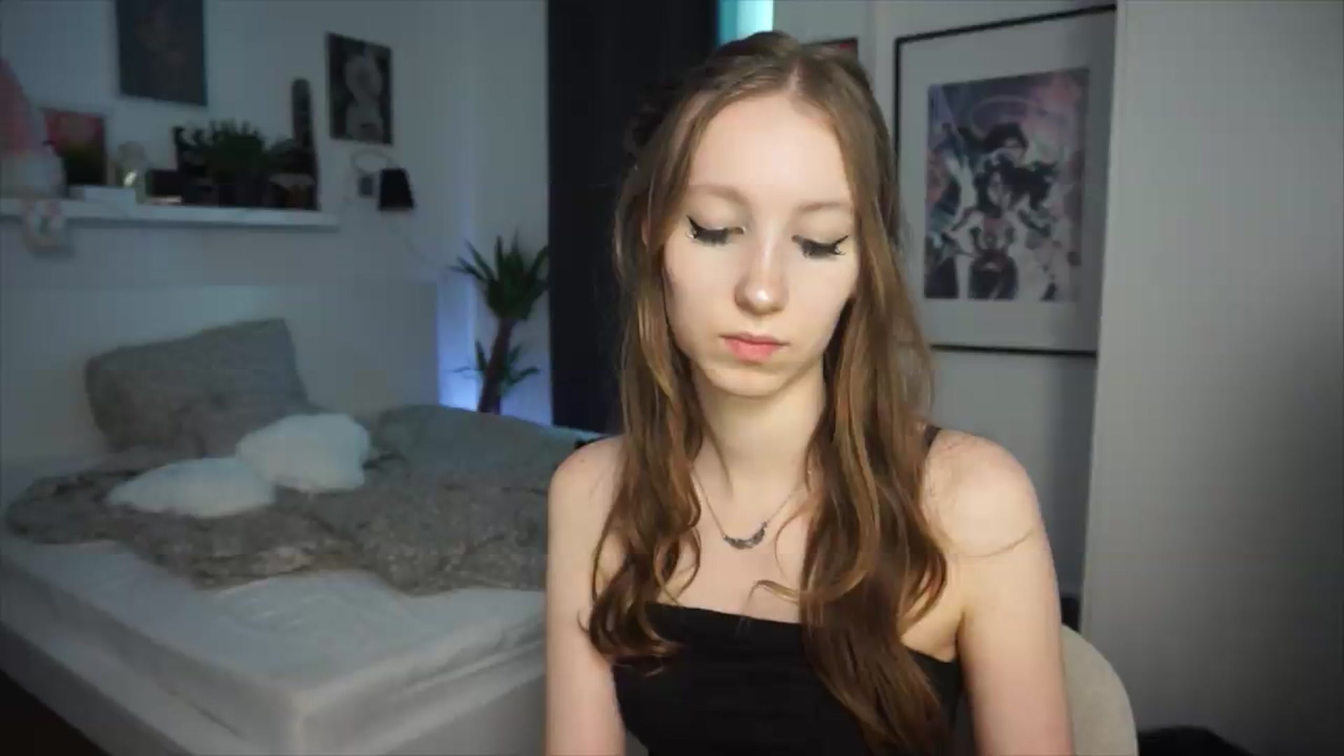 Gallery image thumbnail from Sw33t_g1rl's myfreecams stream on, 06/21/2026, 18:57 image 15 of 20