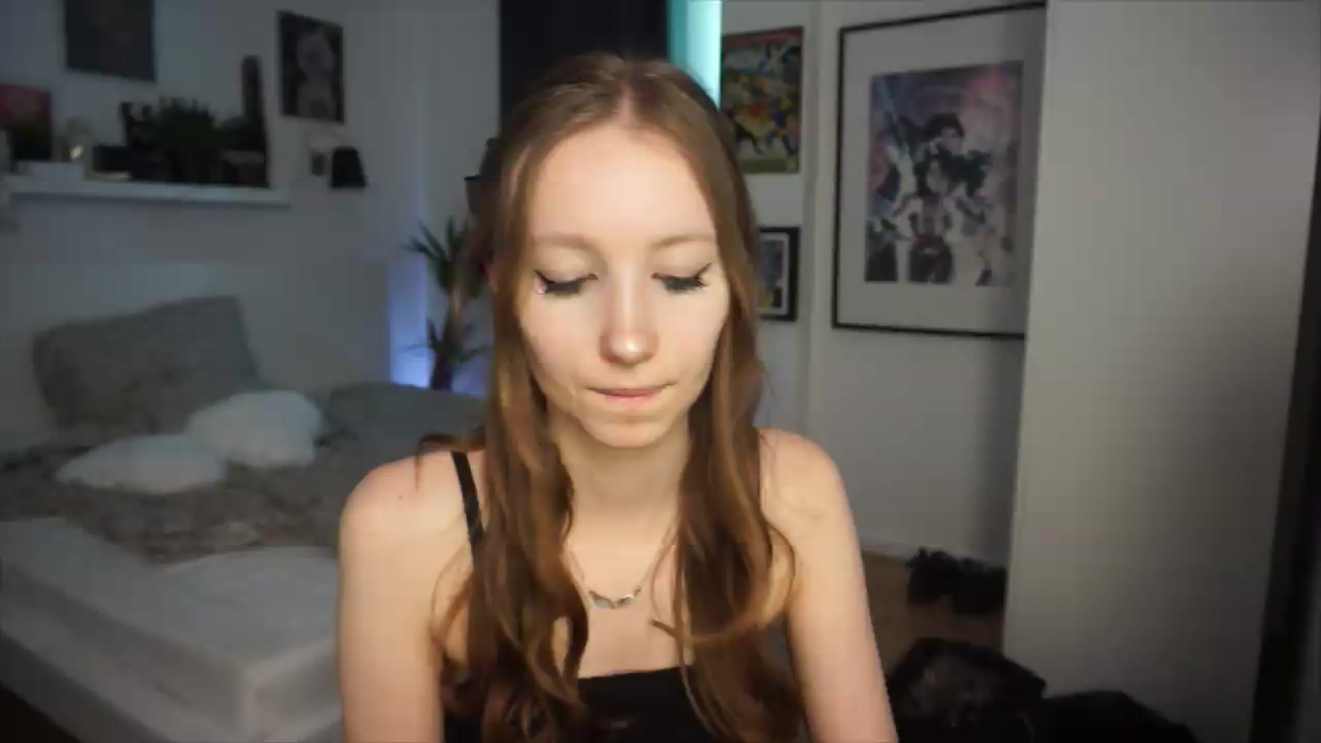 Gallery image thumbnail from Sw33t_g1rl's myfreecams stream on, 06/21/2026, 18:57 image 6 of 20